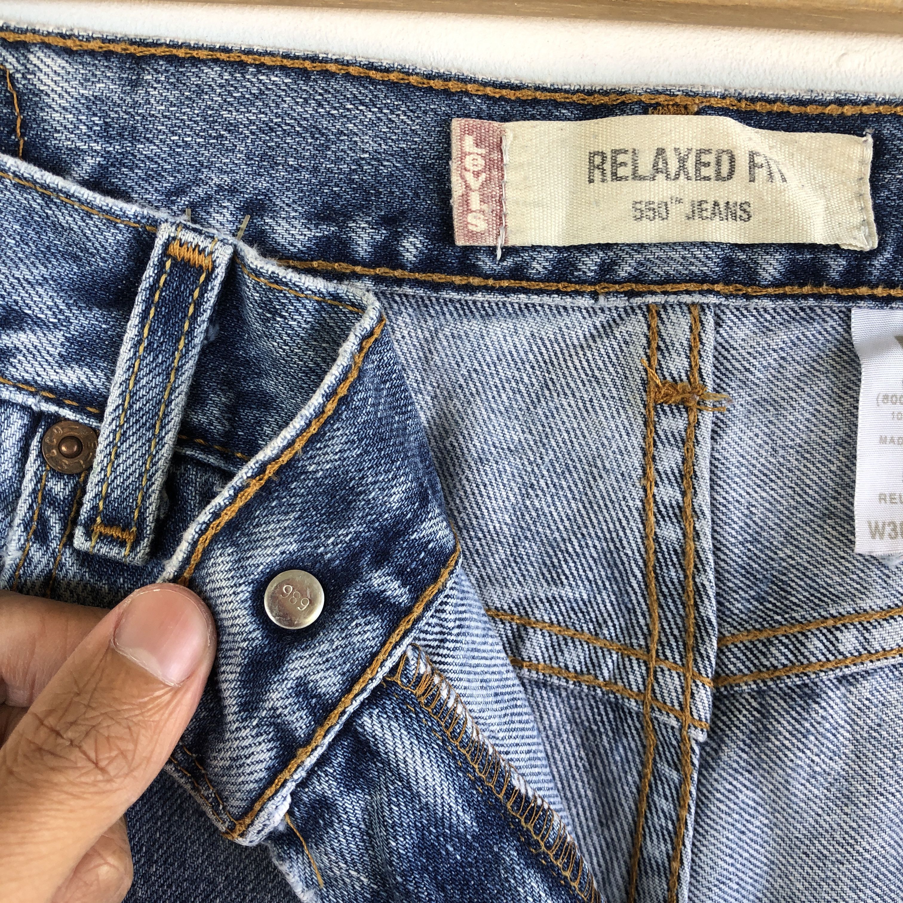 Levi's Vintage Levi's Light Wash Jeans Levis 550 Denim Pants Size US 32 / EU 48 - 7 Thumbnail