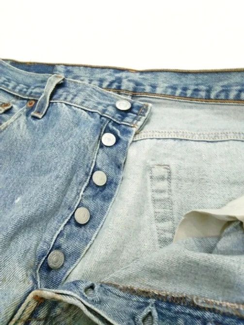 Levi's 90s Vintage Levi's 501 xx Made In USA Distressed Jeans 34x30 Size US 34 / EU 50 - 12 Thumbnail
