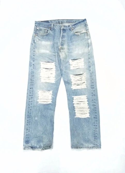 Levi's 90s Vintage Levi's 501 xx Made In USA Distressed Jeans 34x30 Size US 34 / EU 50 - 1 Thumbnail