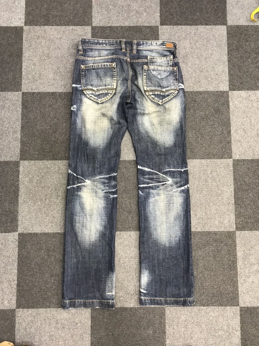 Japanese Brand 💥FLARE💥NCFM Japan Distressed Explosive Style Faded Jeans Size US 33 - 11 Thumbnail
