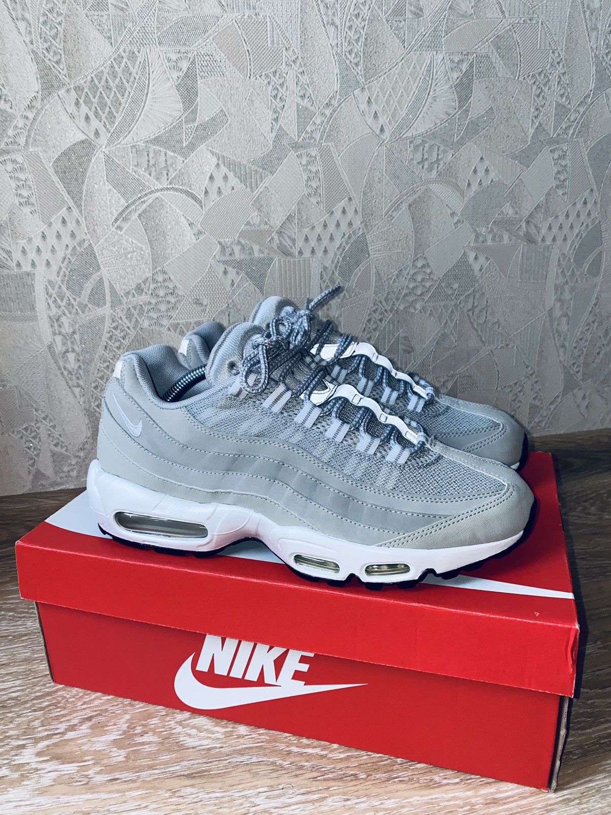 Nike × atmos NikeLab Air Max 95 ACG Cav Empt Supreme Tn Fragment Atmos Bw Size US 10 / EU 43 - 3 Thumbnail