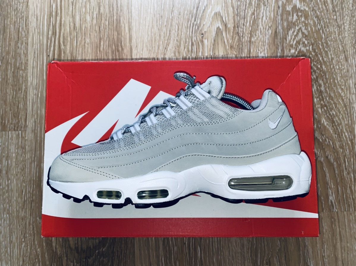 Nike × atmos NikeLab Air Max 95 ACG Cav Empt Supreme Tn Fragment Atmos Bw Size US 10 / EU 43 - 9 Thumbnail