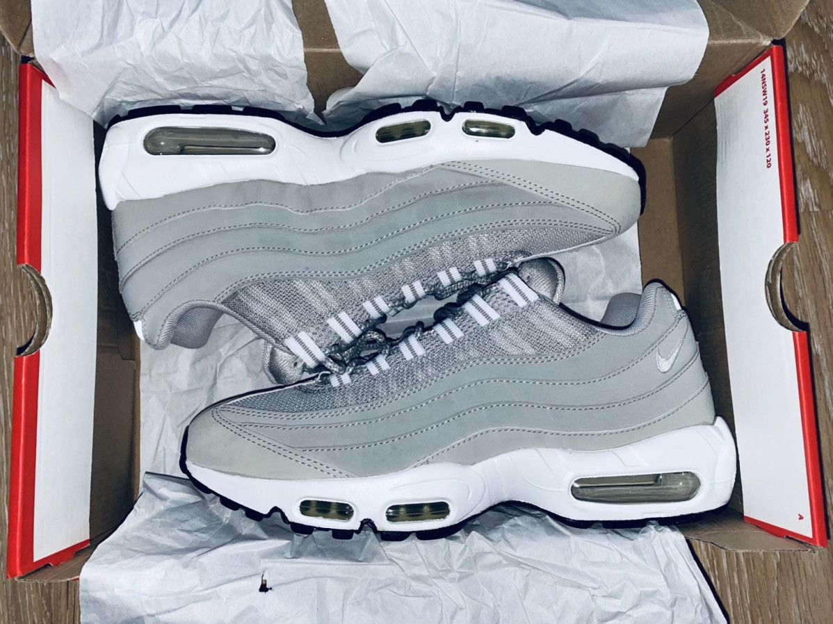 Nike × atmos NikeLab Air Max 95 ACG Cav Empt Supreme Tn Fragment Atmos Bw Size US 10 / EU 43 - 2 Thumbnail