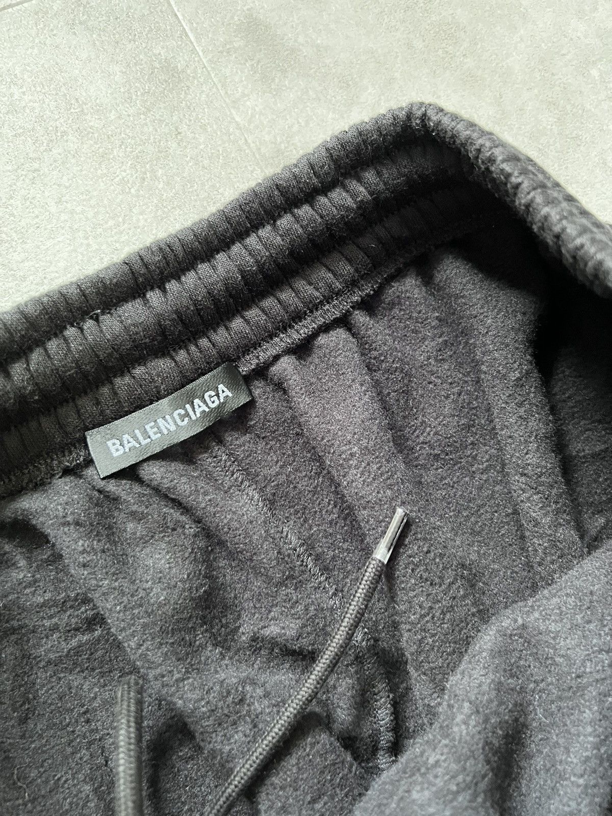 Balenciaga Summer 21 Wrinkled Effect Sporty B Sweatpants (M) Size US 30 / EU 46 - 3 Thumbnail