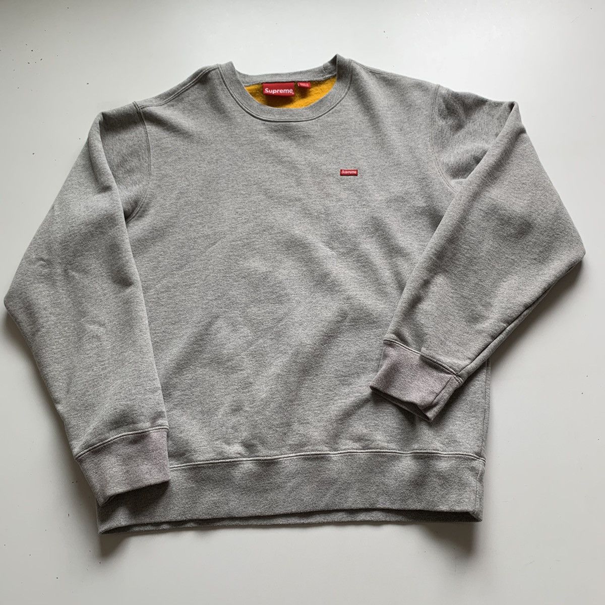 Supreme Supreme Embroidered Mini Box Logo Crewneck Medium Gray Size US M / EU 48-50 / 2 - 1 Thumbnail