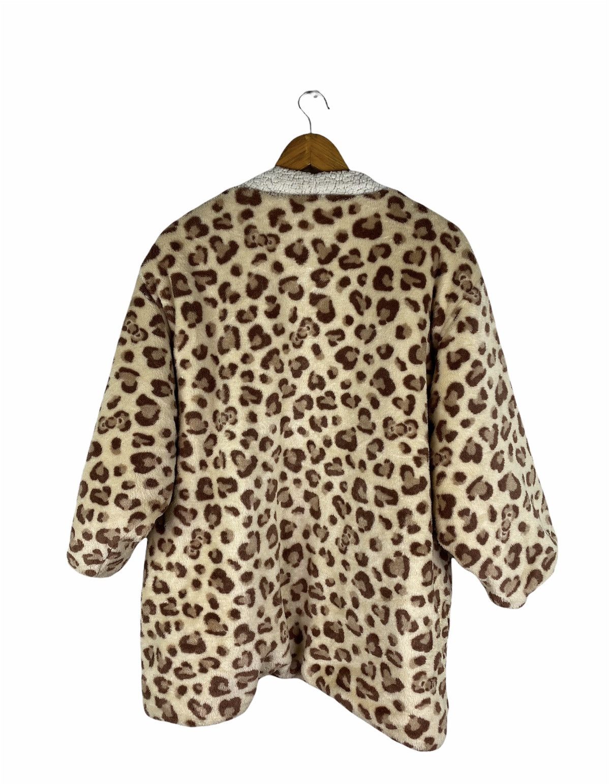 Japanese Brand 🔥DHL SHIPPING🔥HELLO KITTY KIMONO STYLE Size US L / EU 52-54 / 3 - 2 Thumbnail