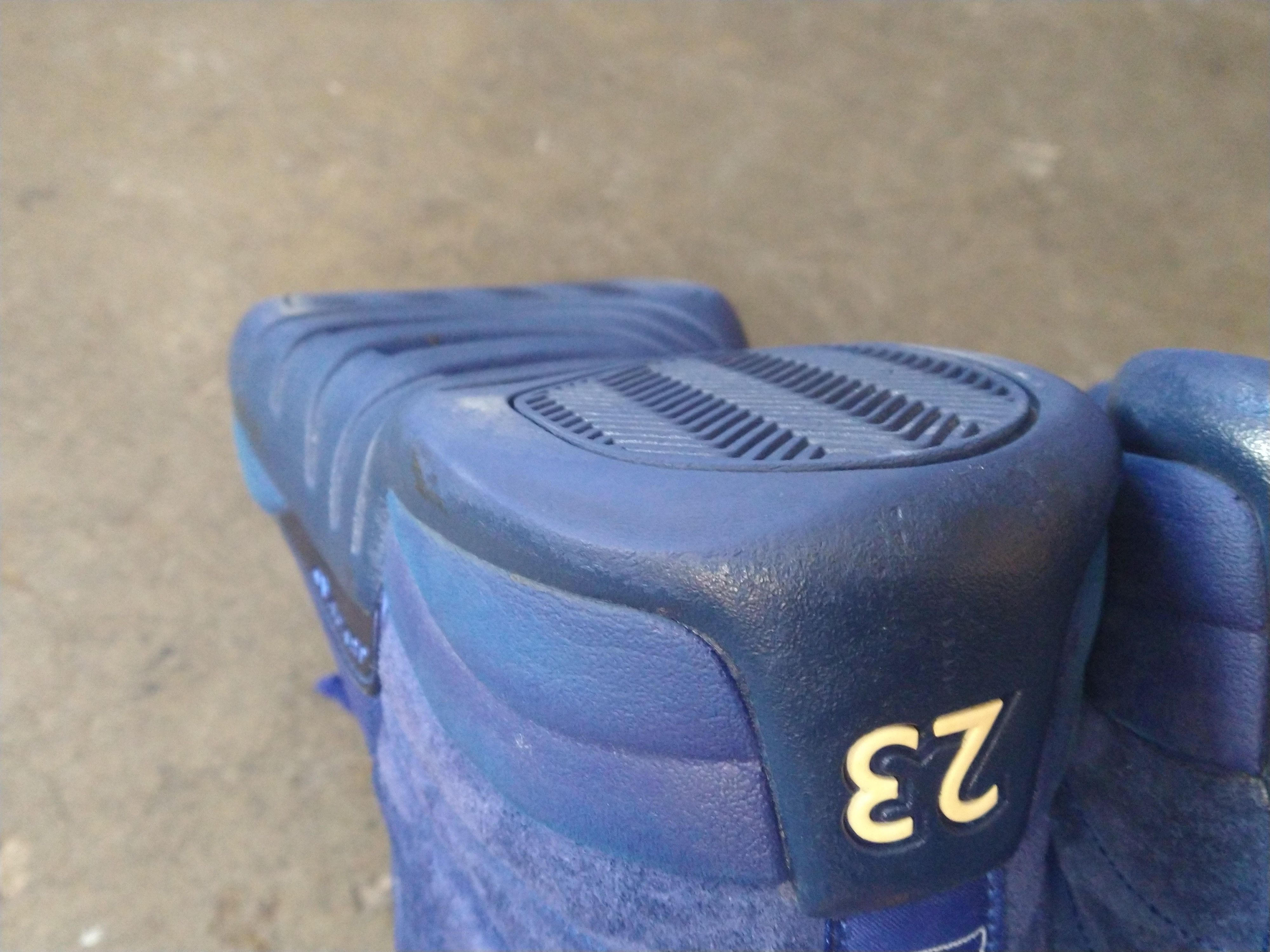 Jordan Brand Nike Air Jordan 12 Retro Deep Royal Blue 10 130690-400 Size US 10 / EU 43 - 16 Thumbnail
