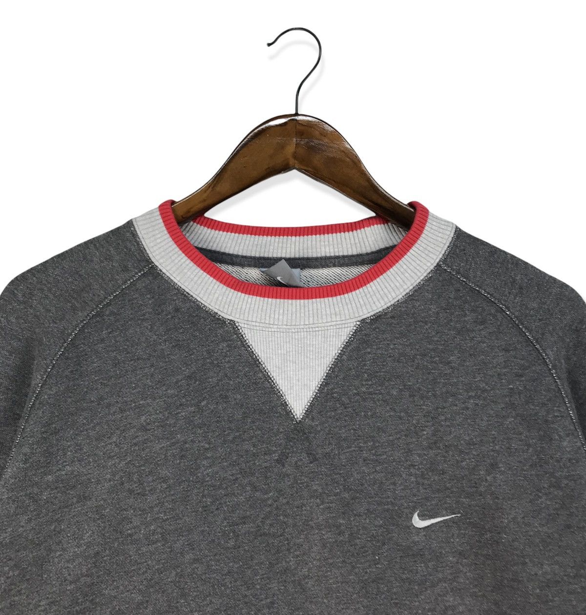 Nike Nike Small Logo Sweatshirt Size US L / EU 52-54 / 3 - 2 Thumbnail