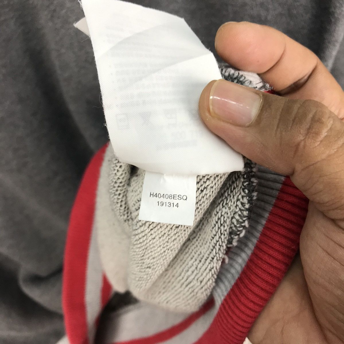 Nike Nike Small Logo Sweatshirt Size US L / EU 52-54 / 3 - 9 Thumbnail