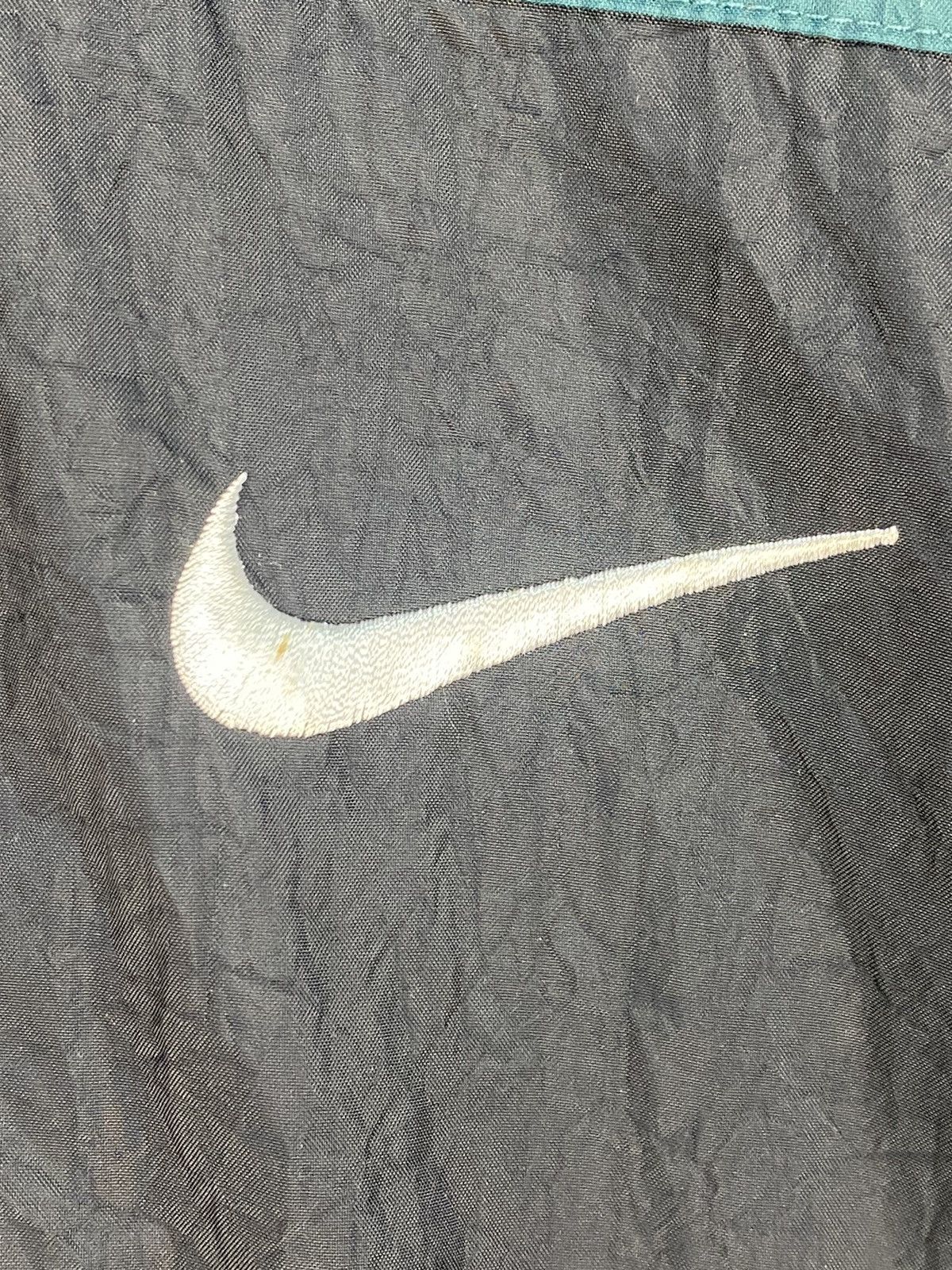 Nike Vintage 90s Nike Windbreaker Size US L / EU 52-54 / 3 - 8 Thumbnail