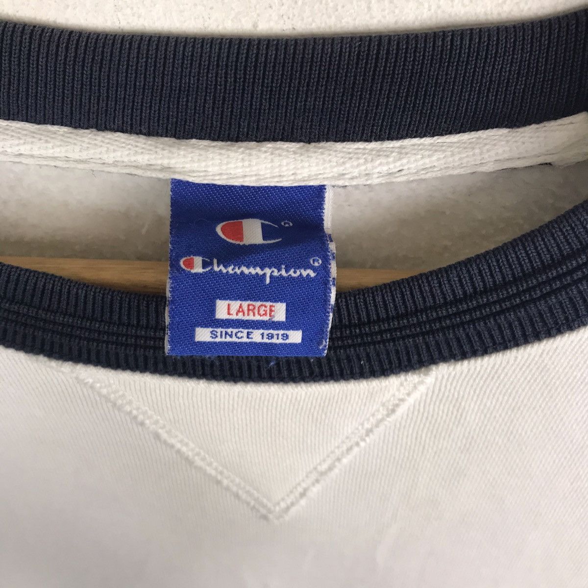 Champion Vintage 90s Champion Script Basic Logo Sweatshirt Size US L / EU 52-54 / 3 - 3 Thumbnail