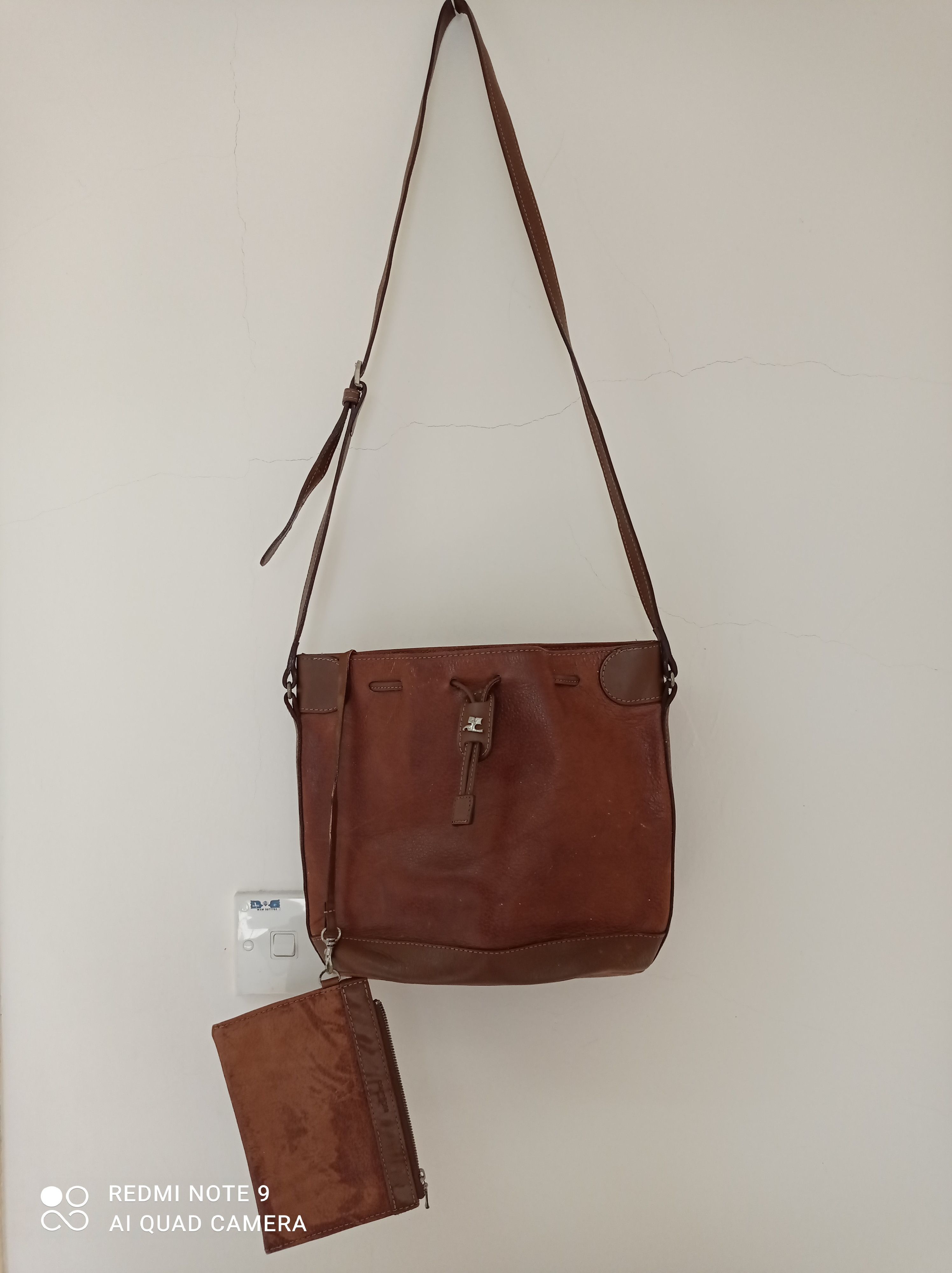 Courreges × Japanese Brand × Leather 💃Nice Japanese Brand shoulder bag courreges 🕺 Size ONE SIZE - 1 Thumbnail