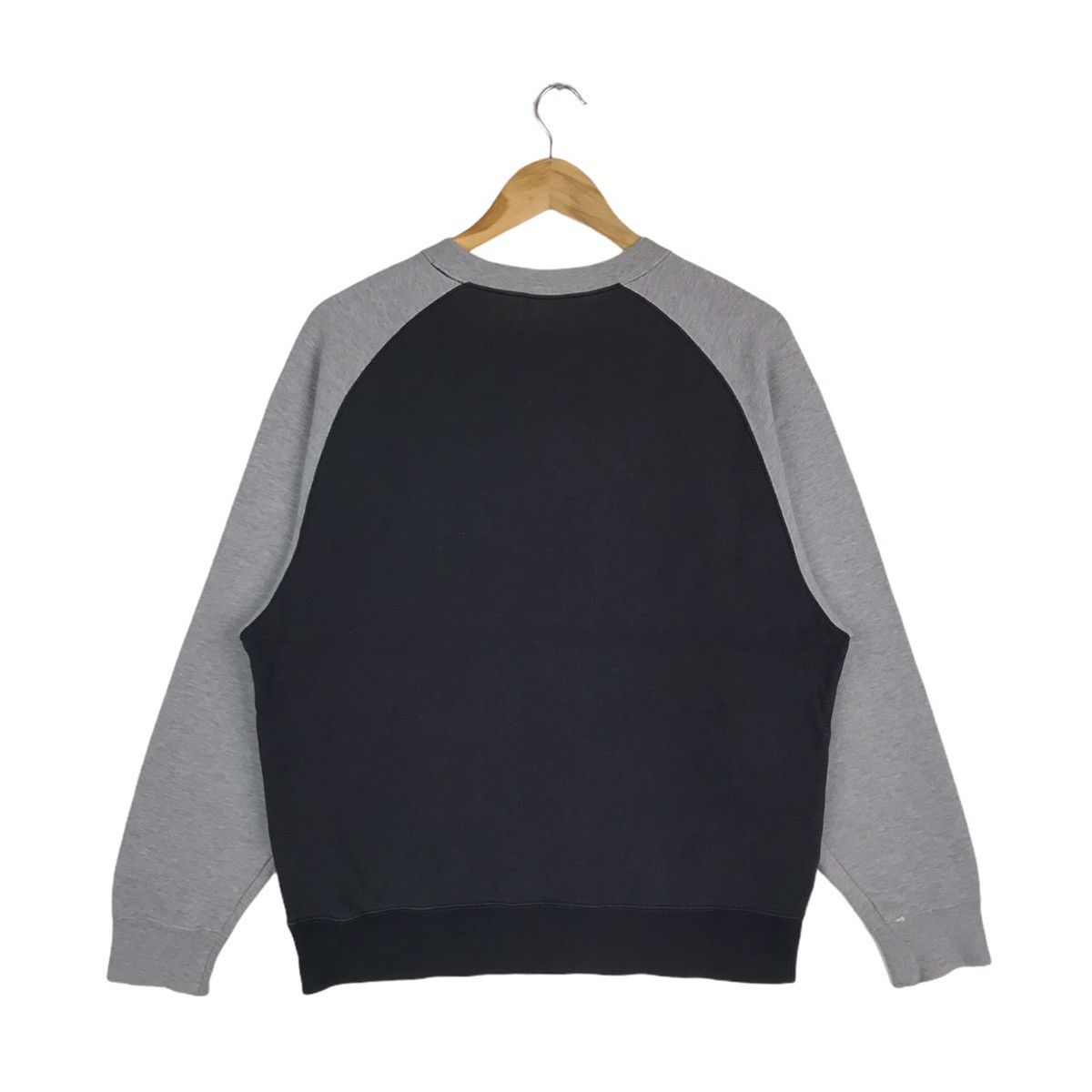 Nike Vintage Y2K Nike Swoosh Spell Out Sweatshirt Size US L / EU 52-54 / 3 - 6 Thumbnail