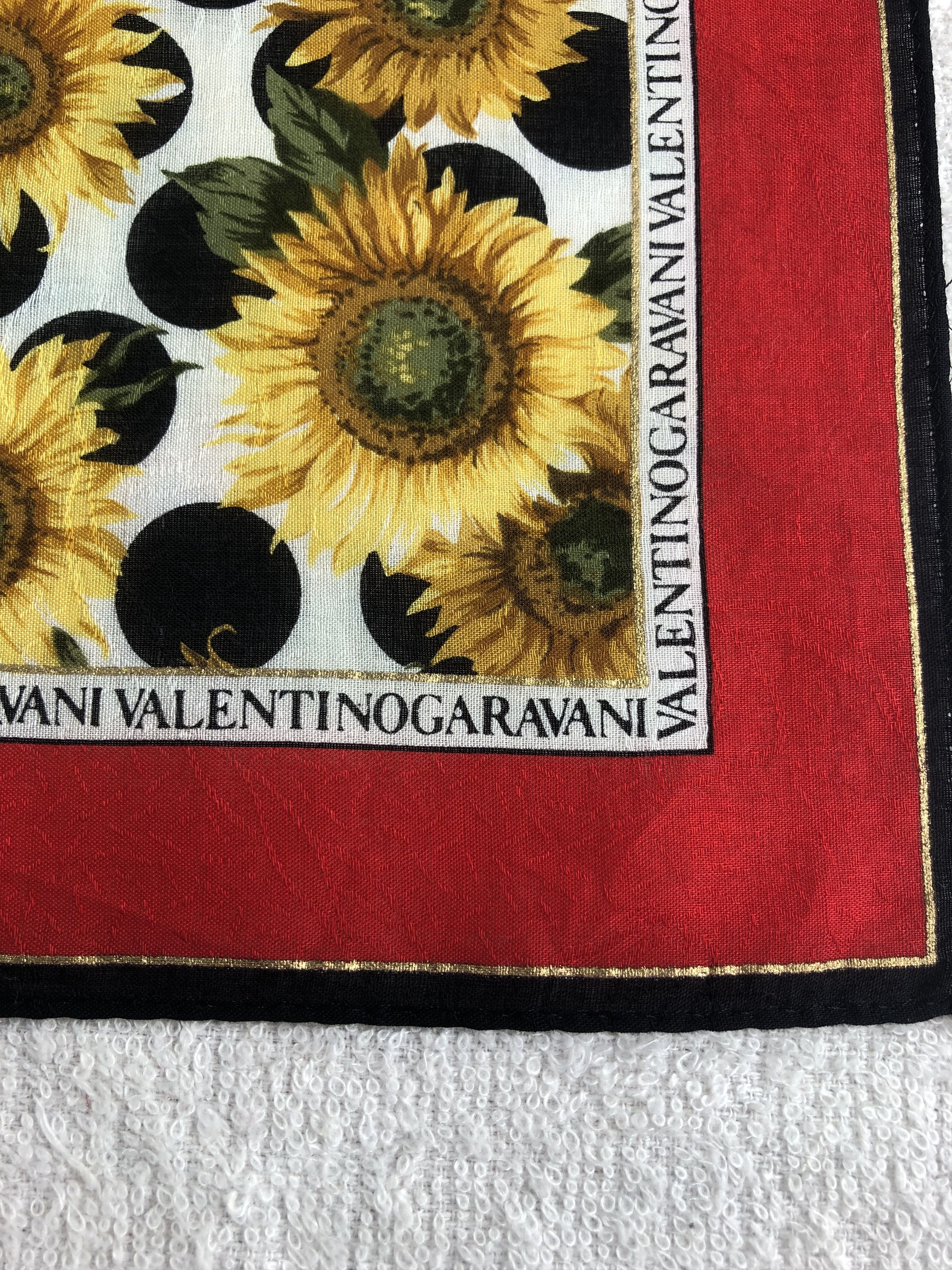 Vintage Valentino Garavani Handkerchief / Bandana / Neckerchief C100 Size ONE SIZE - 5 Thumbnail