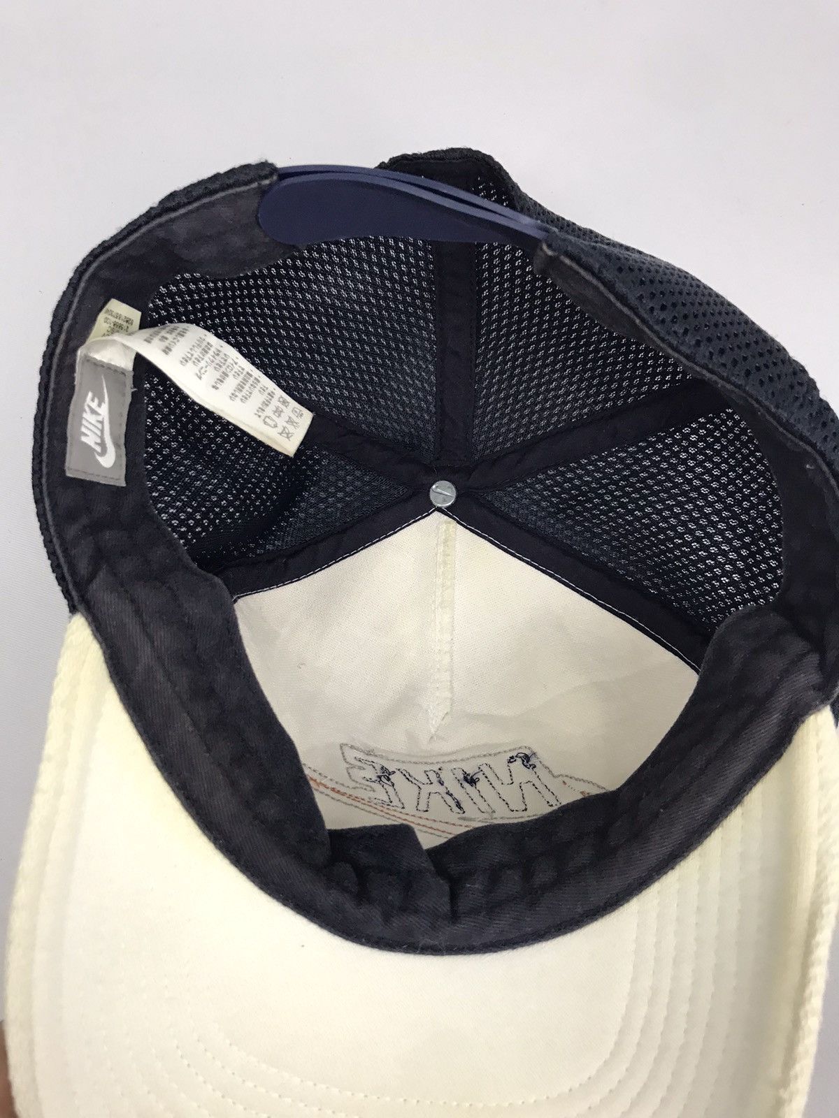 Nike Nike Air Swoosh Logo Hat Cap Baseball Trucker Size ONE SIZE - 7 Thumbnail