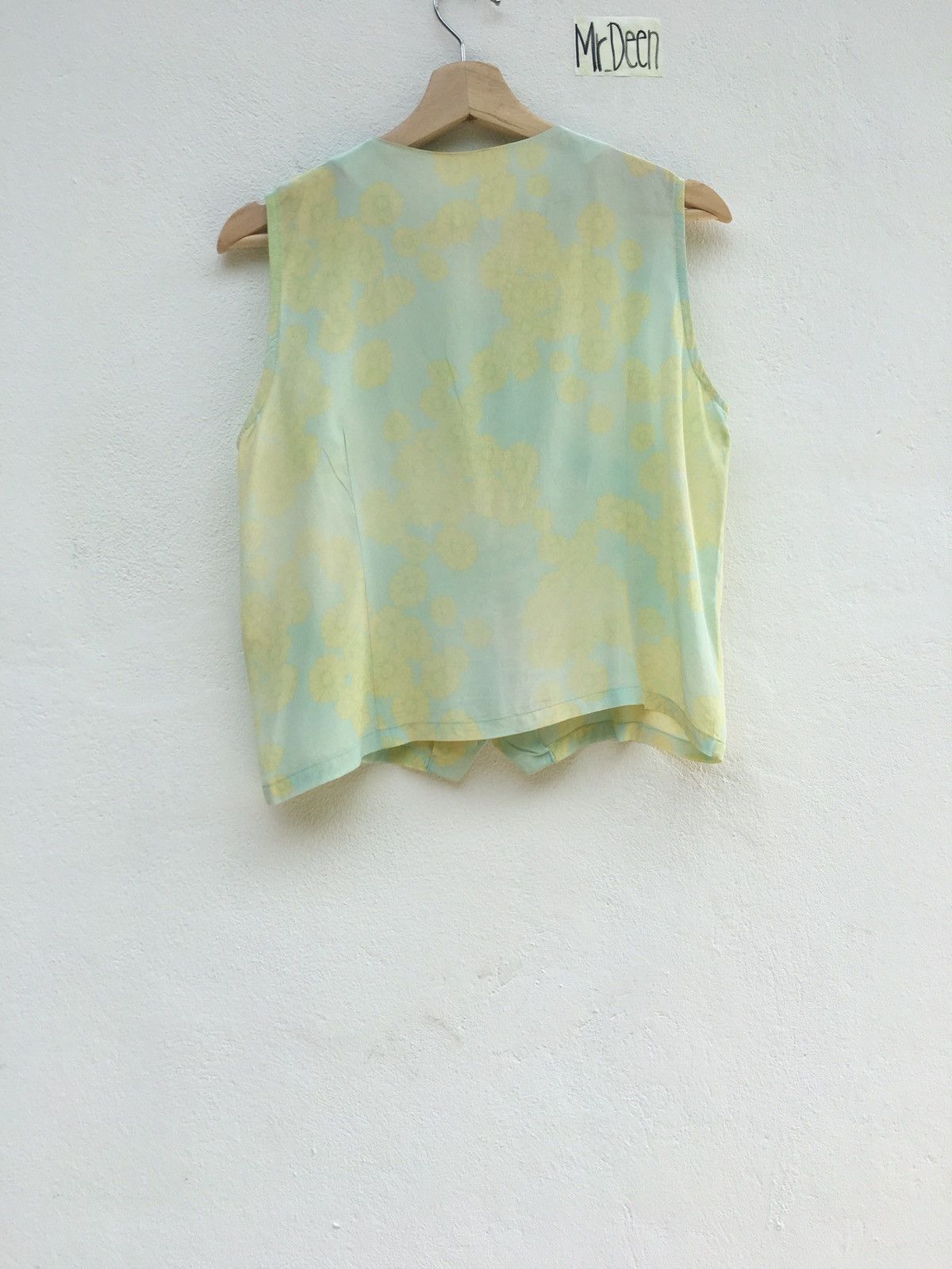 Pierre Balmain Vintage Floral Motif Pierre Balmain Silk Vest Size S / US 4 / IT 40 - 6 Thumbnail