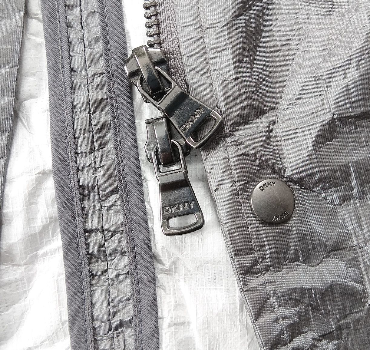 DKNY DKNY vintage jacket blazer metalic silver Size US M / EU 48-50 / 2 - 13 Thumbnail