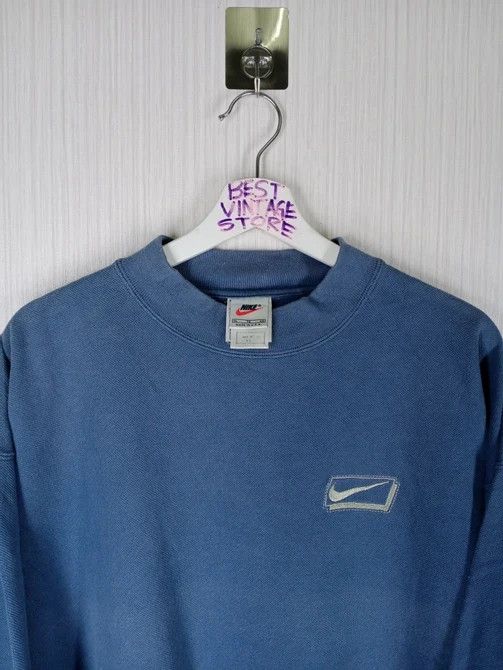 Nike RARE VINTAGE NIKE MEDIUM LOGO CREWNECK SWEATSHIRT Size US XL / EU 56 / 4 - 1 Thumbnail