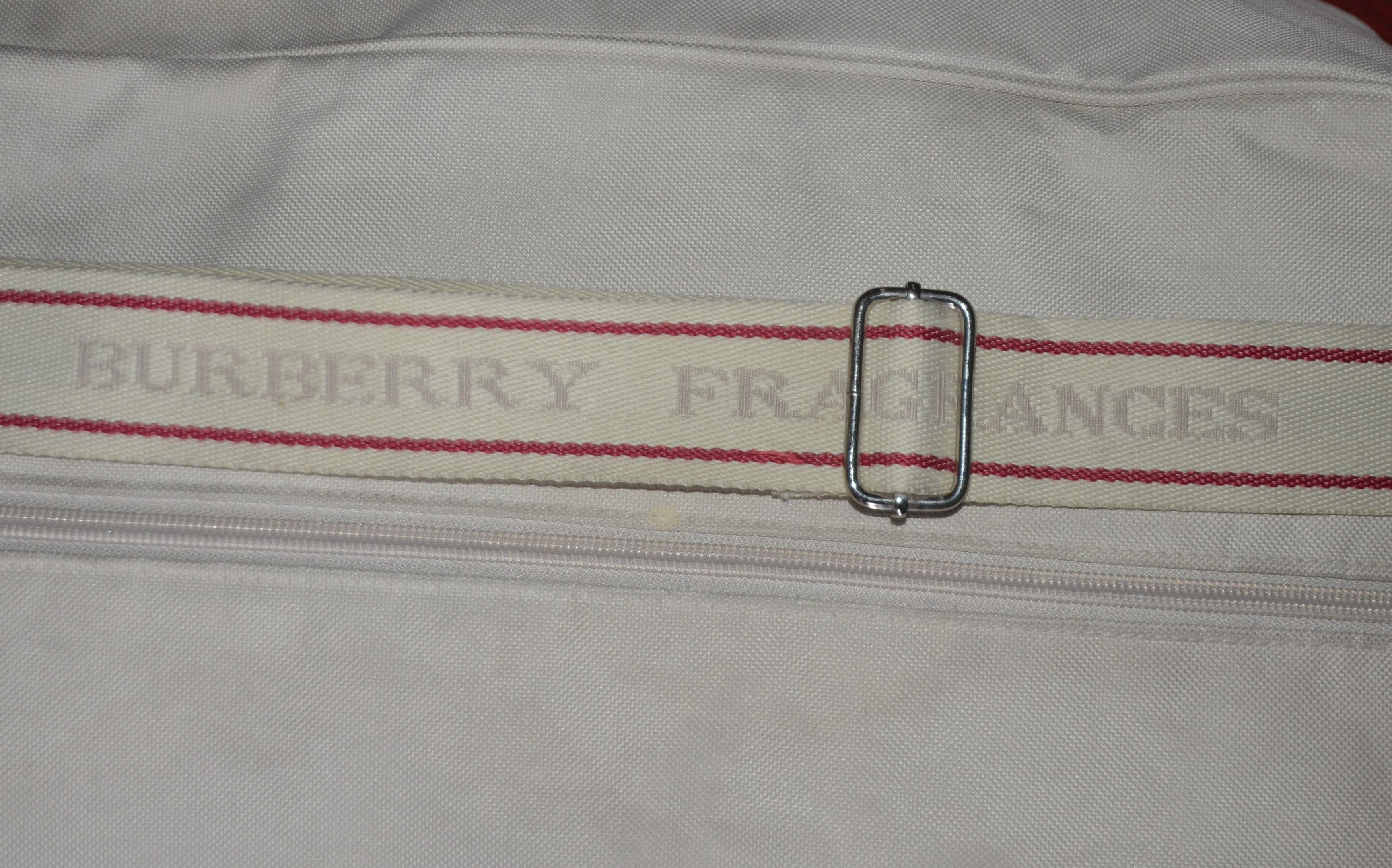 Burberry BURBERRY FRAGRANCES Travel Large Bag White Casual Fashion Size ONE SIZE - 9 Thumbnail