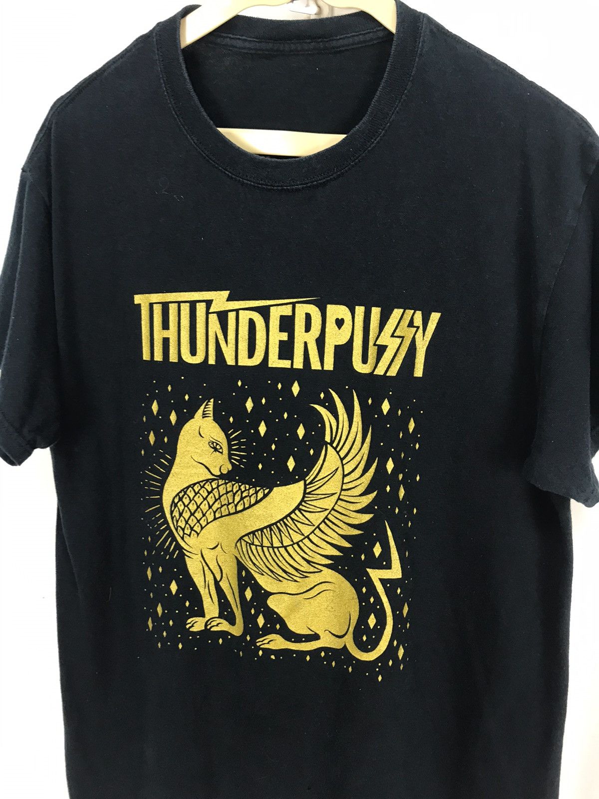 Other Thunder pussy printed distressed tshirt Size US M / EU 48-50 / 2 - 3 Thumbnail