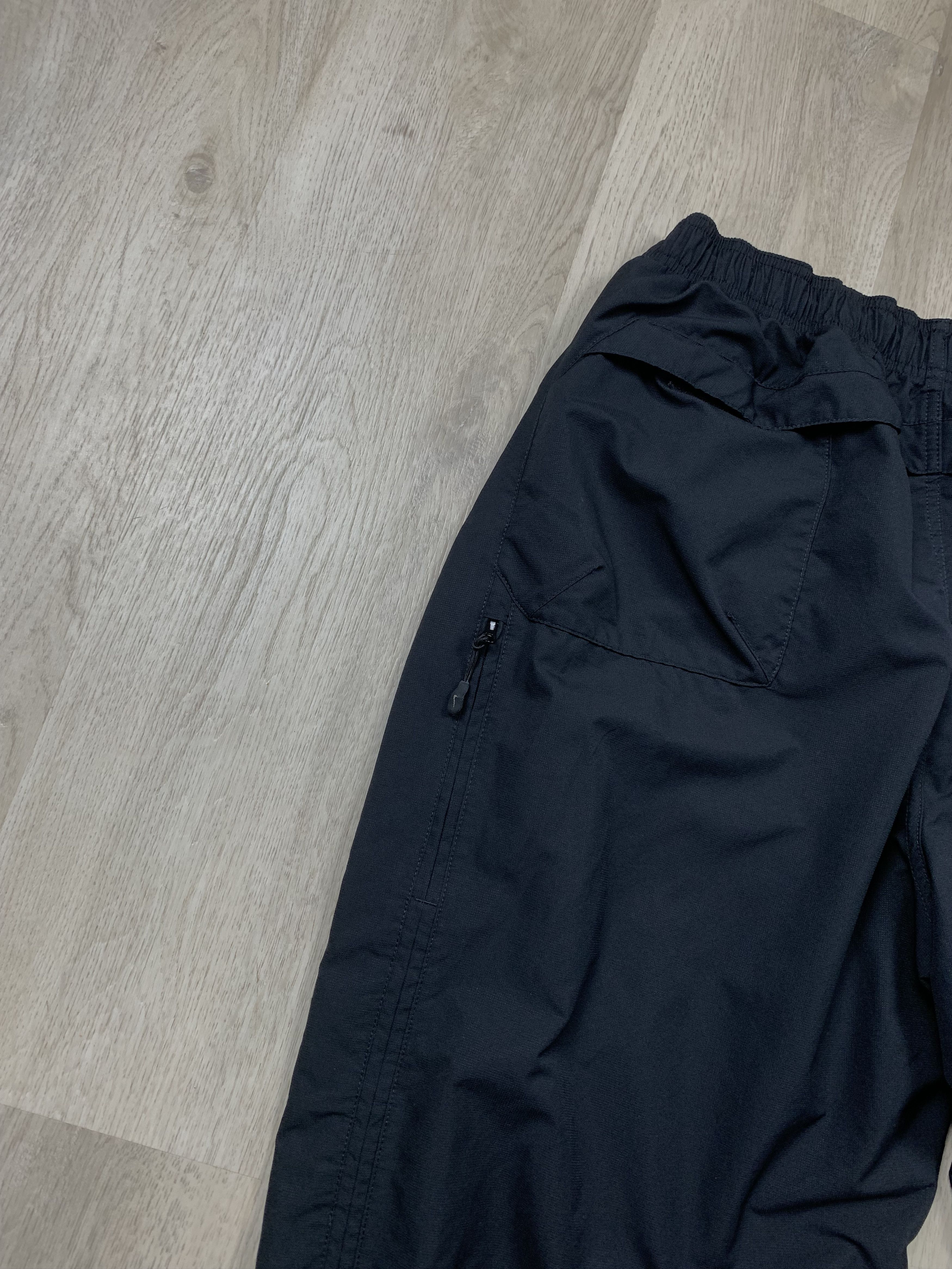 Nike Nike Vintage Nylon Pants Y2K Drill Gorpcore Size US 38 / EU 54 - 9 Thumbnail