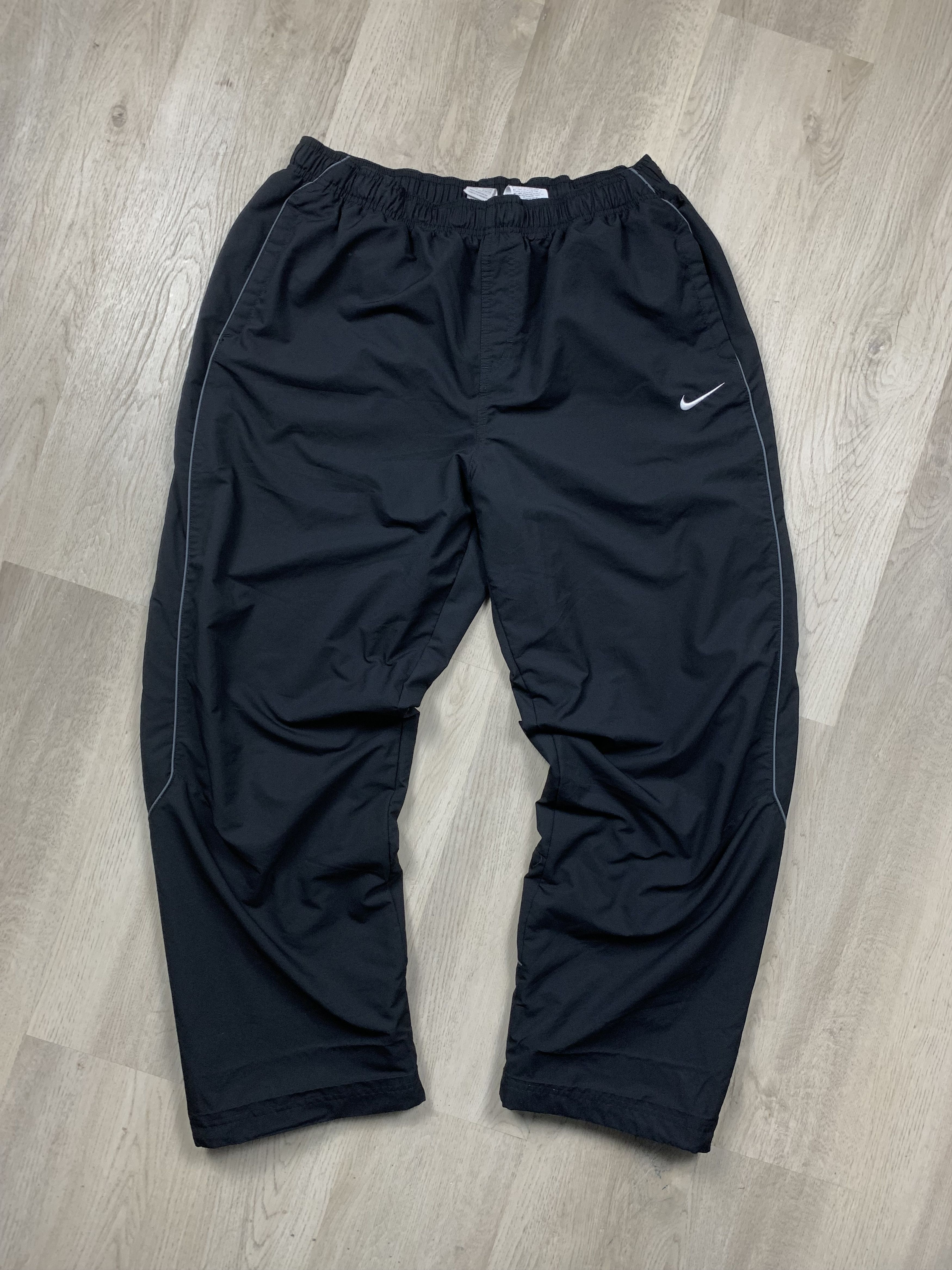 Nike Nike Vintage Nylon Pants Y2K Drill Gorpcore Size US 38 / EU 54 - 2 Thumbnail