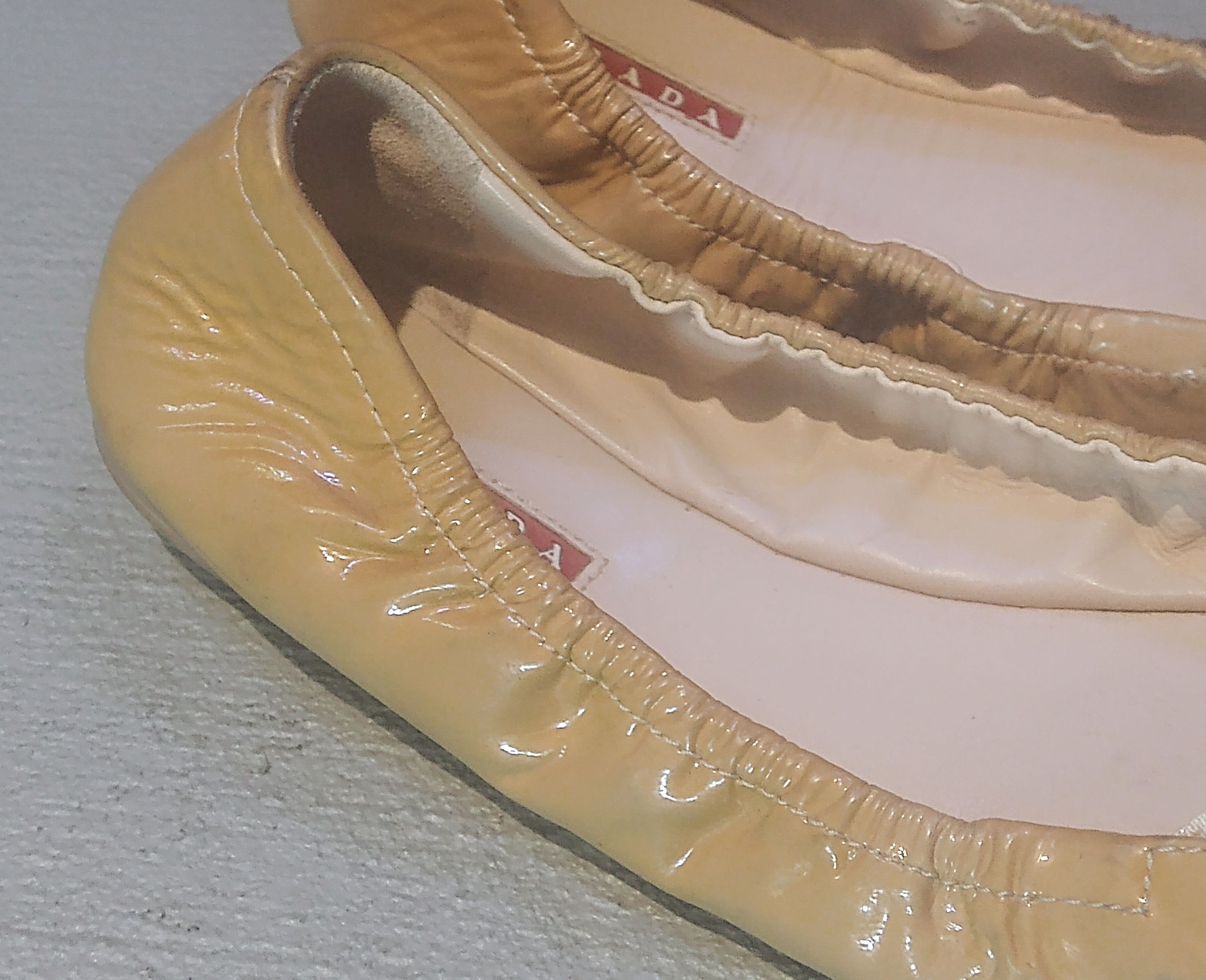 Prada Prada Ballerina Flats Patent Leather 8 38 Beige Slip Ons Y2K Size US 8 / IT 38 - 9 Thumbnail