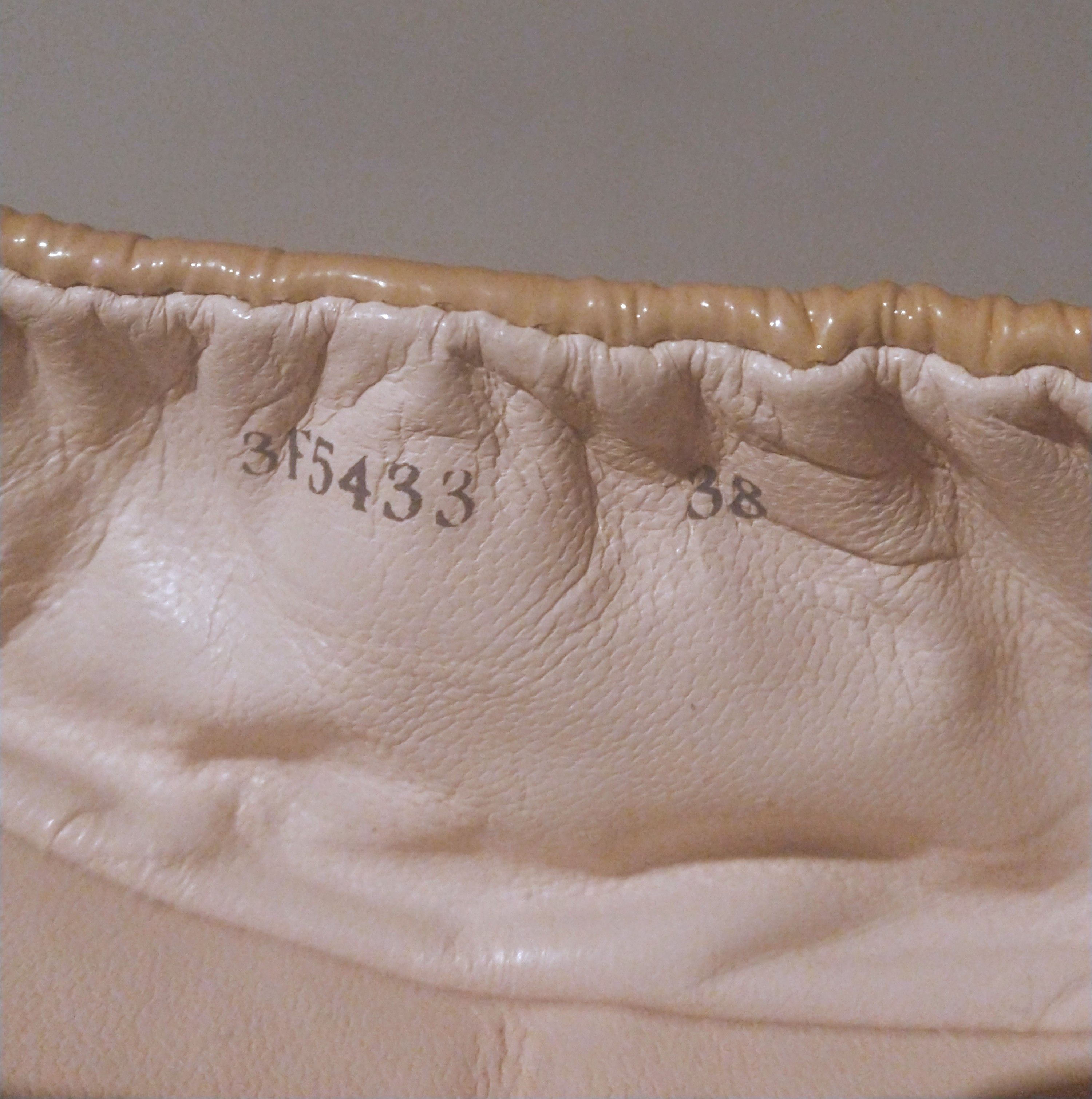 Prada Prada Ballerina Flats Patent Leather 8 38 Beige Slip Ons Y2K Size US 8 / IT 38 - 15 Thumbnail
