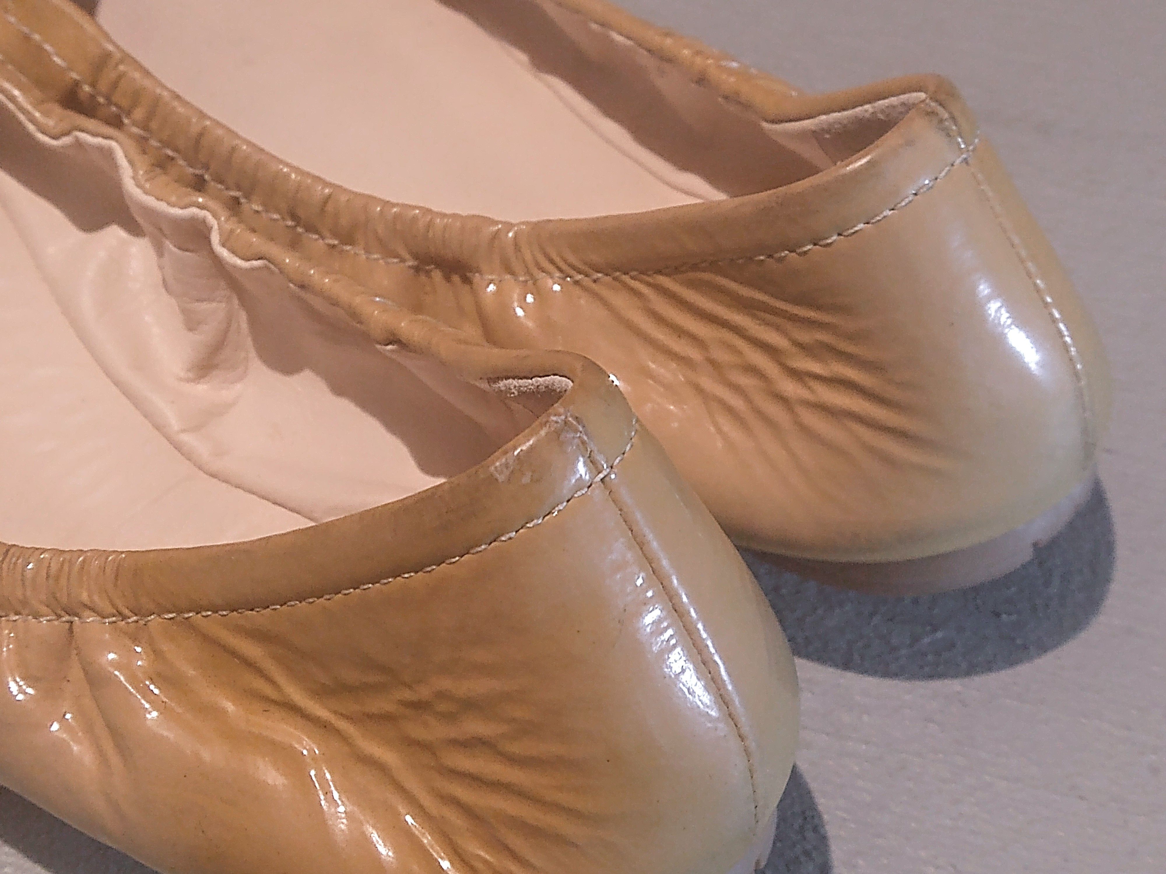 Prada Prada Ballerina Flats Patent Leather 8 38 Beige Slip Ons Y2K Size US 8 / IT 38 - 12 Thumbnail