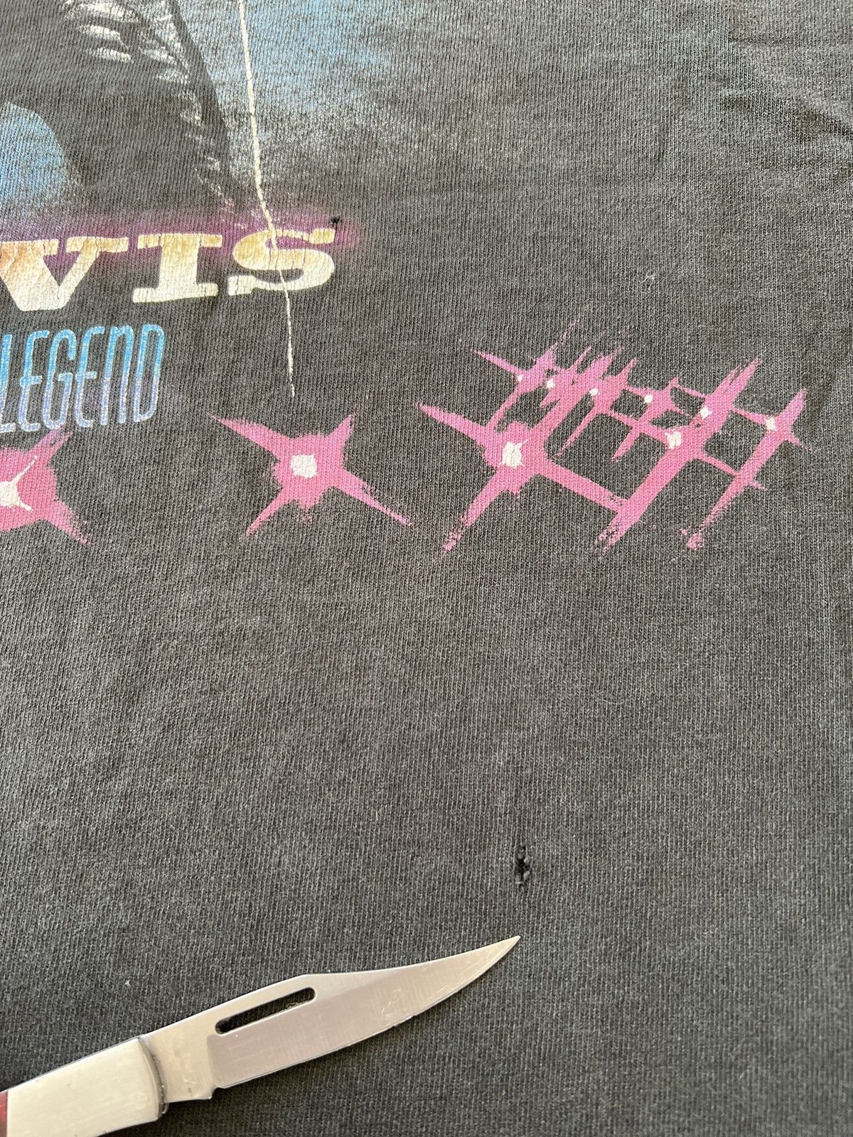 Band Tees Vintage 90s Elvis Presley The Legend Faded Black Tee Size US L / EU 52-54 / 3 - 10 Thumbnail