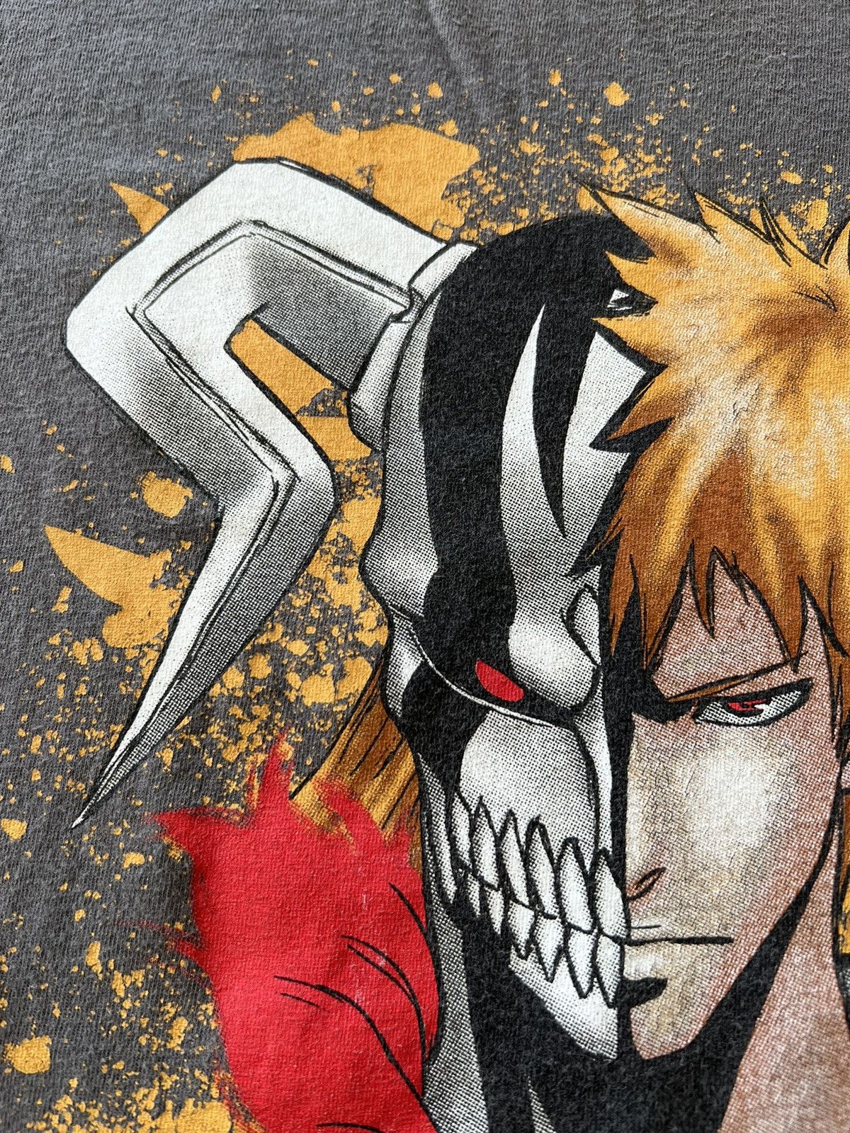 Anime Vintage 2000s Bleach Kurosaki Ichigo Anime Gray Tee Size US M / EU 48-50 / 2 - 5 Thumbnail