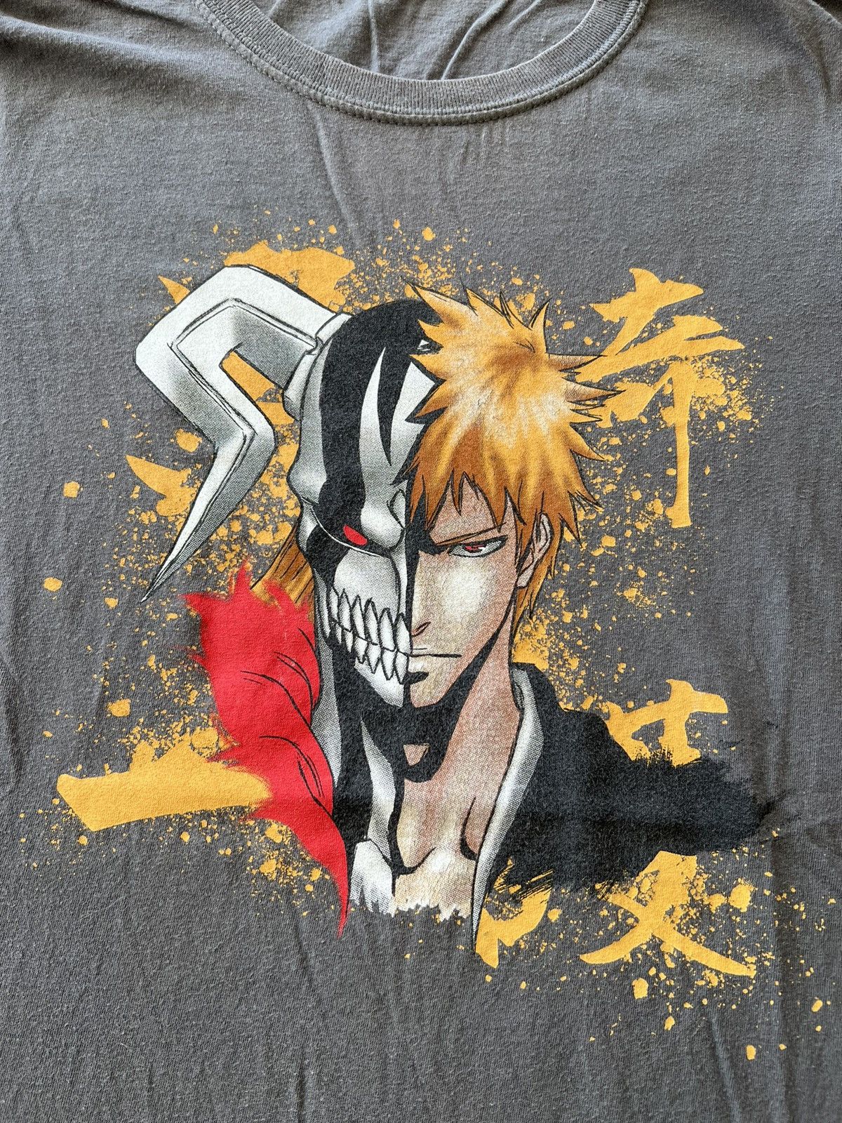 Anime Vintage 2000s Bleach Kurosaki Ichigo Anime Gray Tee Size US M / EU 48-50 / 2 - 4 Thumbnail