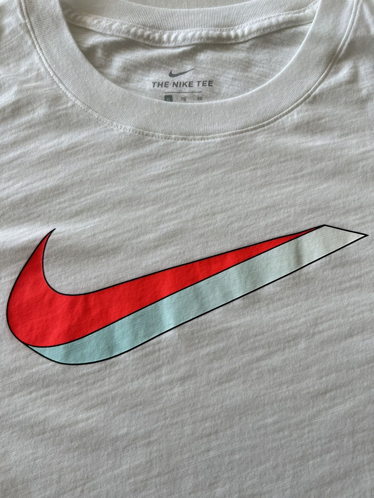 Nike Nike Big Swosh Streetwear White Tee Size US L / EU 52-54 / 3 - 4 Thumbnail