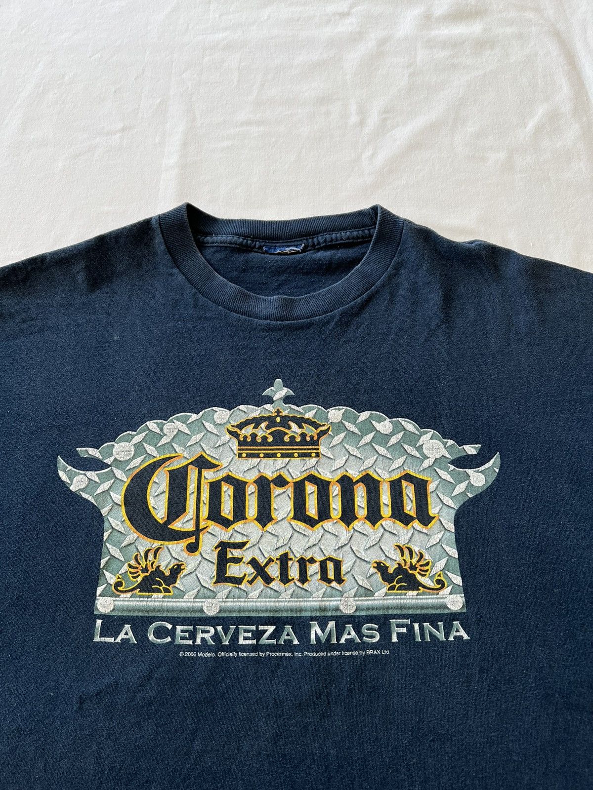 Band Tees Vintage 2005 Corona Extra Beer La Cerveza Mas Fina Navy Tee Size US L / EU 52-54 / 3 - 3 Thumbnail