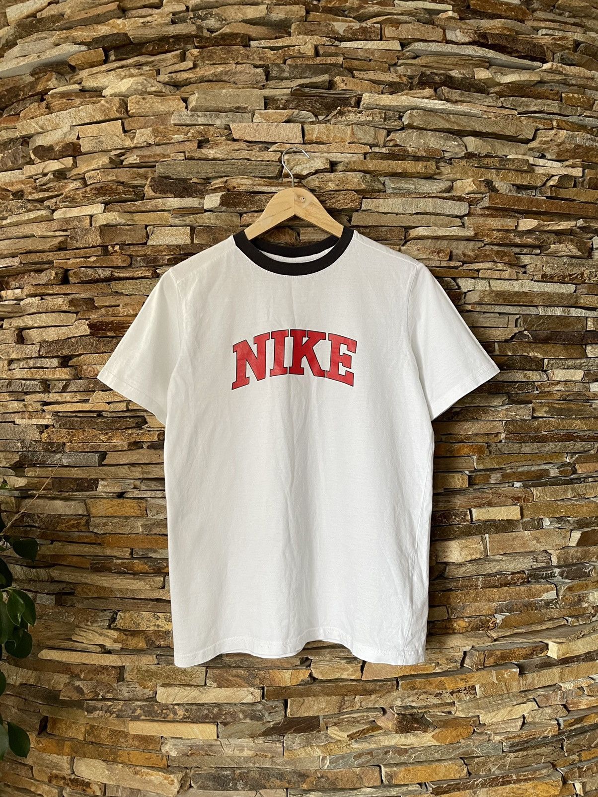 Nike × Vintage Vintage Nike Big Logo Tee Size US S / EU 44-46 / 1 - 1 Thumbnail