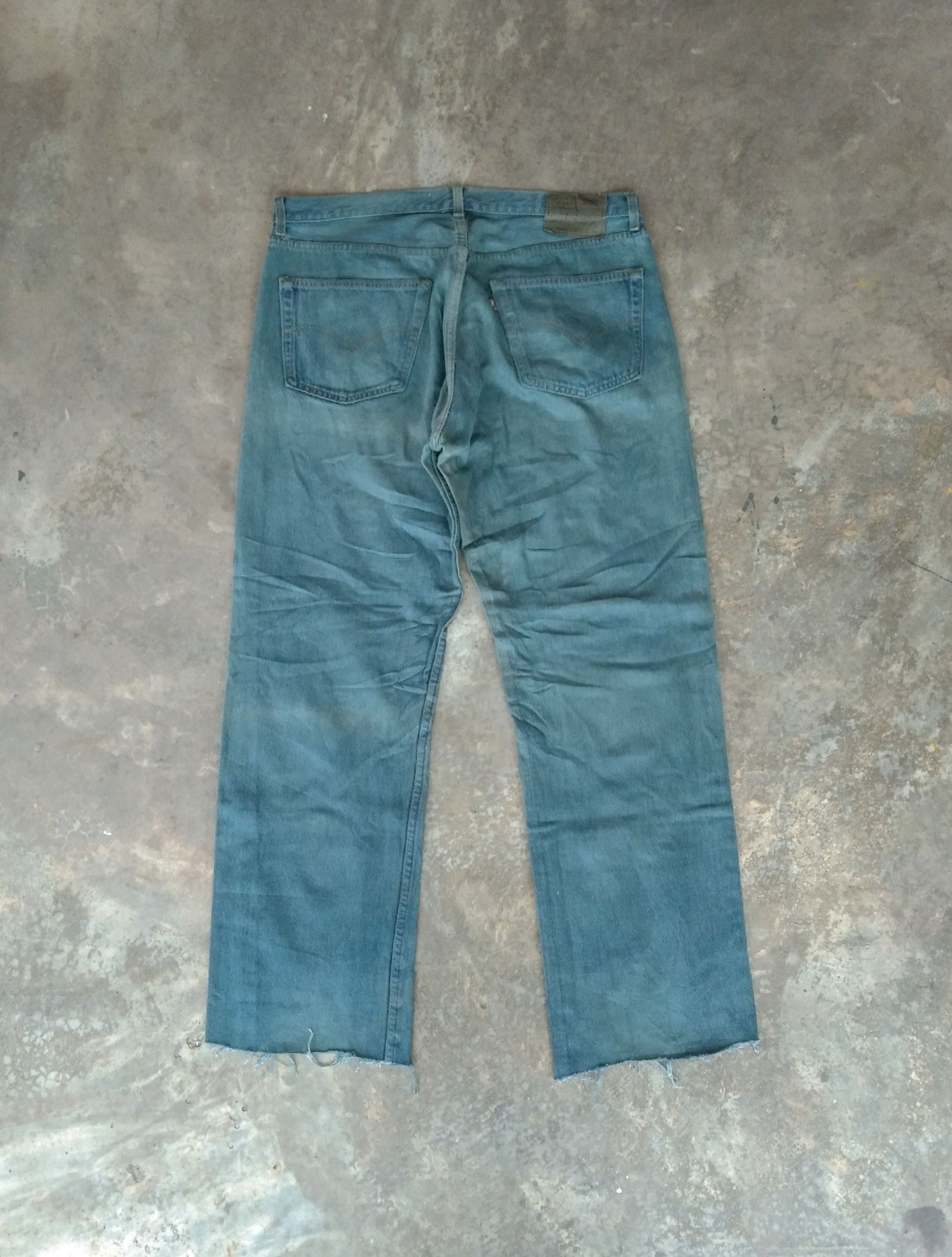 Levi's 90s Vintage Levi's 501 Made In USA Distressed Jeans 36x30 Size US 36 / EU 52 - 2 Thumbnail