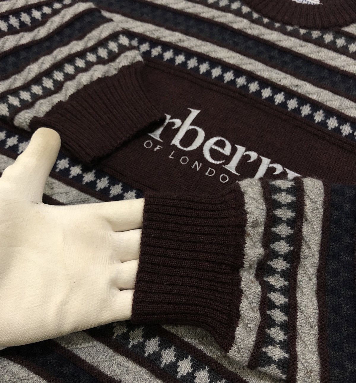 Burberry VTG Burberrys Embroidered Knitwear Pure New Wool Sweatshirt Size US L / EU 52-54 / 3 - 12 Thumbnail