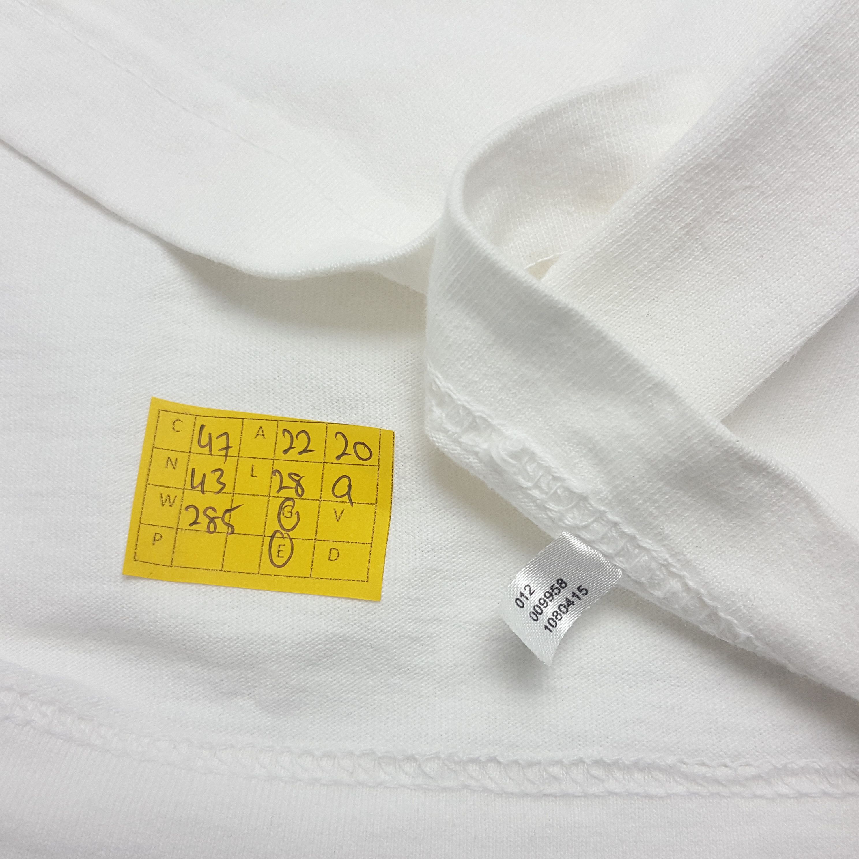 Japanese Brand × Vintage Vintage SKYLINE GTR R34 Japanese Racing Team T-Shirt Size US L / EU 52-54 / 3 - 5 Thumbnail