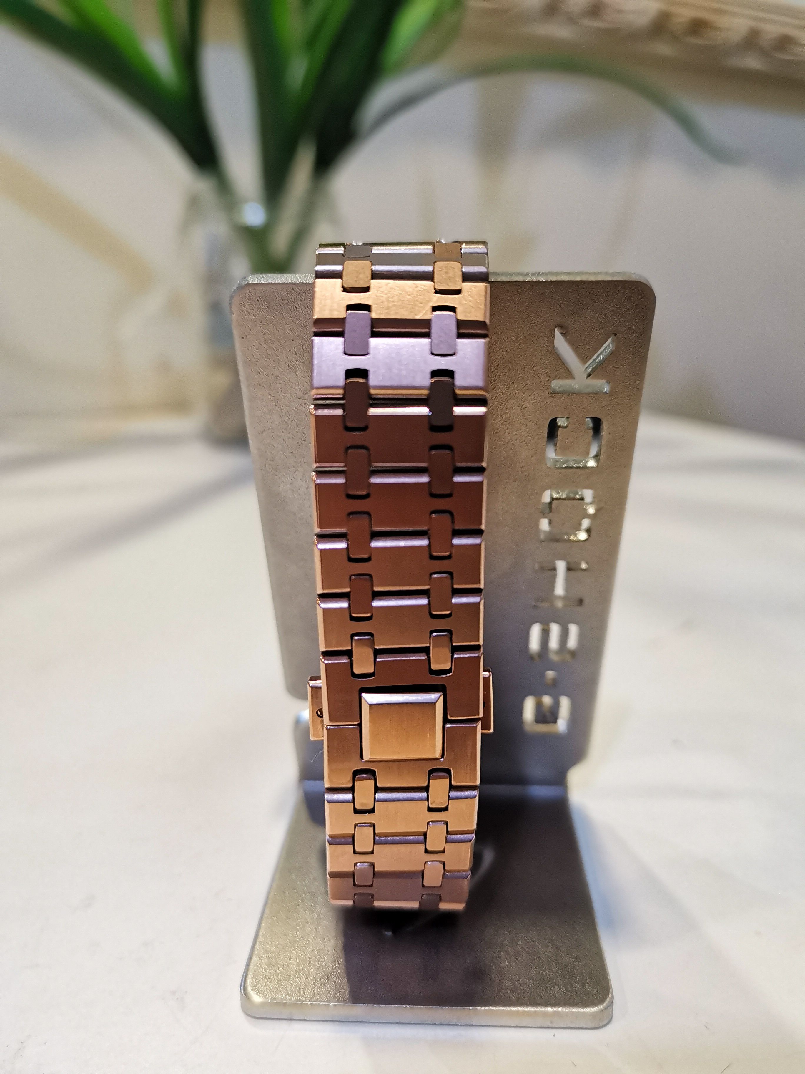 G Shock 💥QUICK SALES💥G-Shock Casioak GA-2100 (Rose Gold) Size 44 - 4 Thumbnail