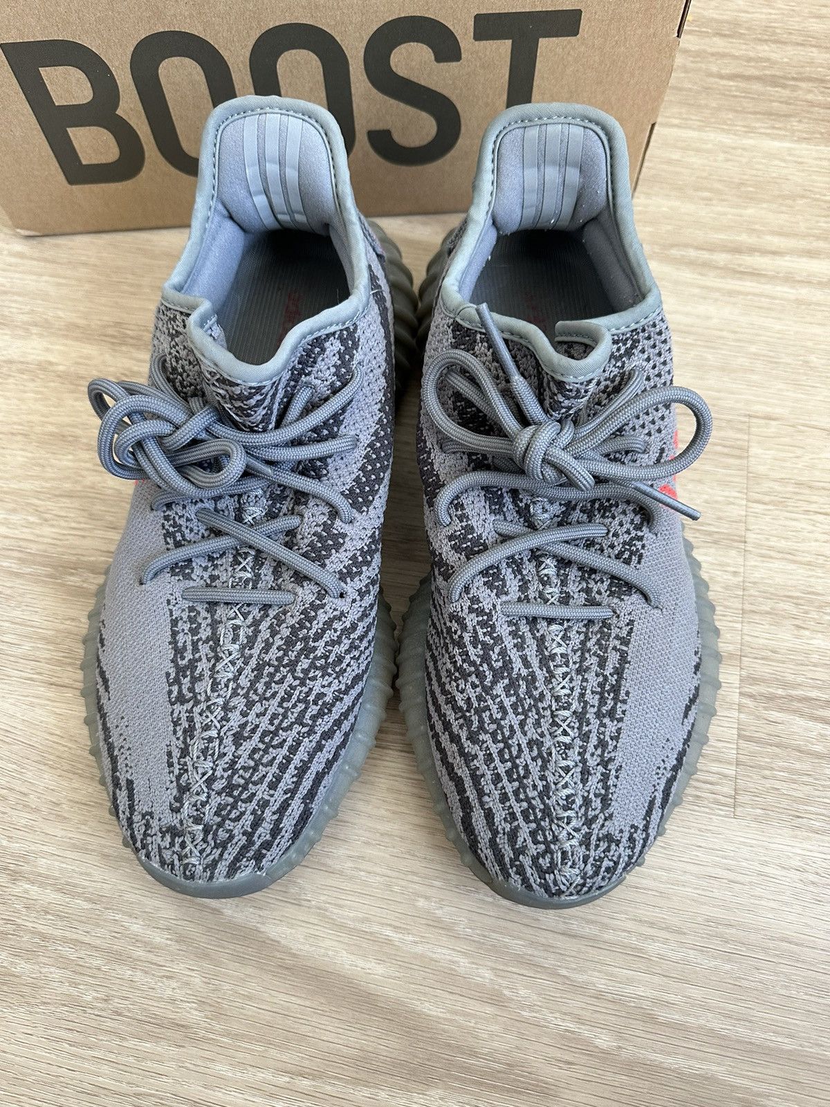 Yeezy Yeezy Beluga 2.0 Size US 8.5 / EU 41-42 - 2 Thumbnail