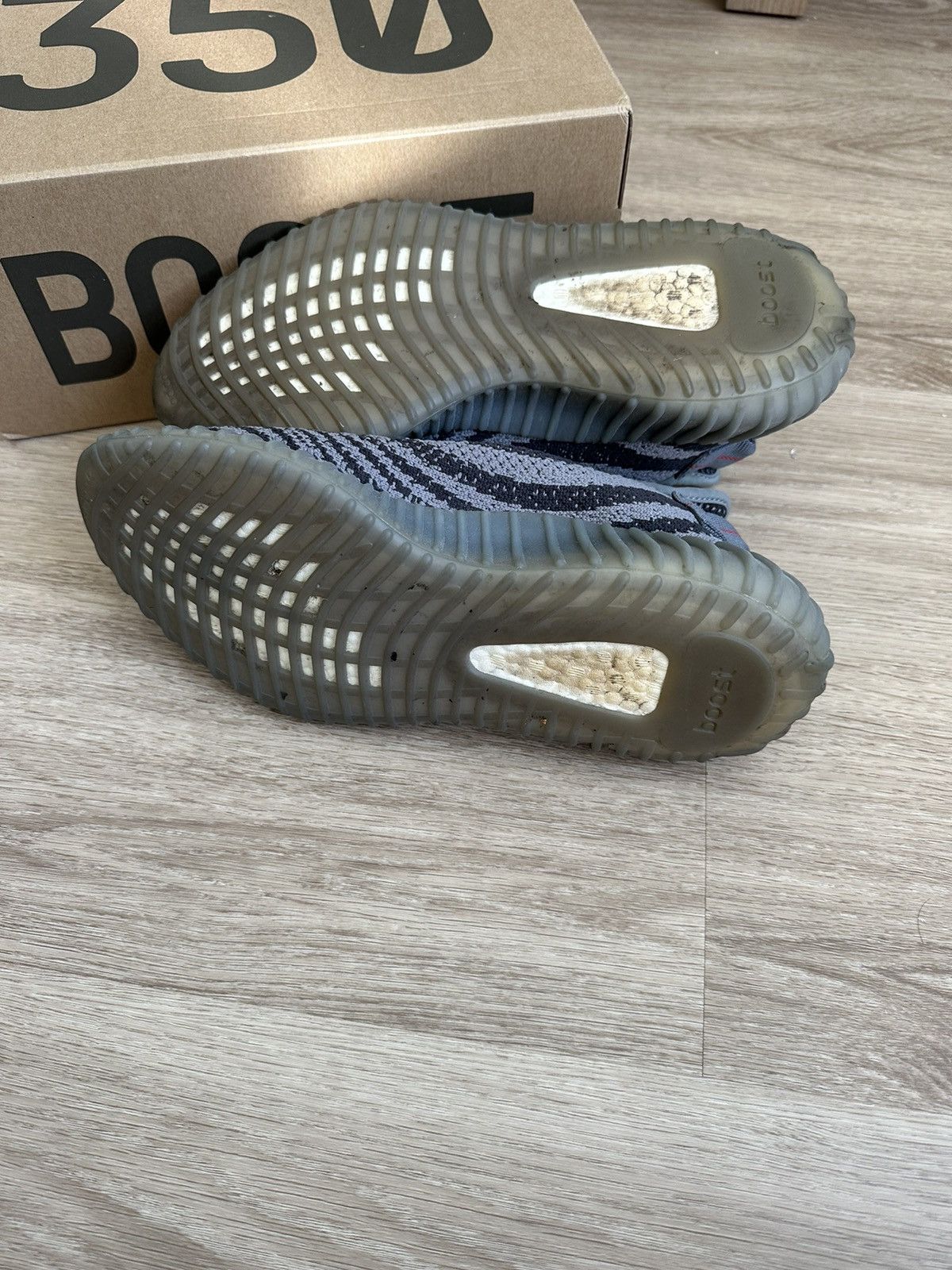 Yeezy Yeezy Beluga 2.0 Size US 8.5 / EU 41-42 - 4 Thumbnail