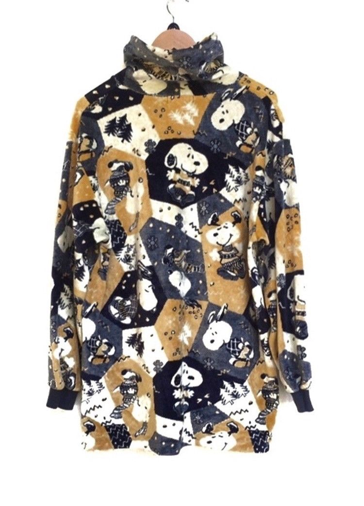 Japanese Brand 🔥Snoopy Soft Fleece Sweatshirts Size US L / EU 52-54 / 3 - 2 Thumbnail