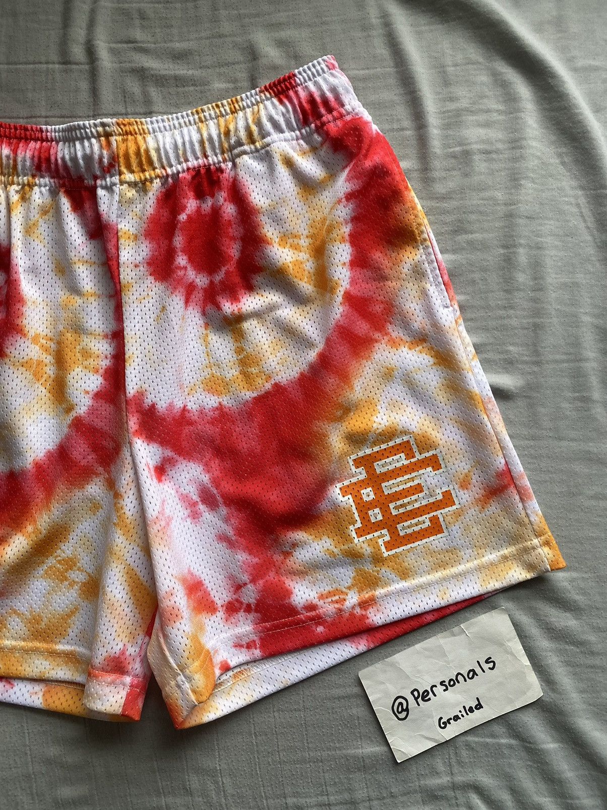 Eric Emanuel RARE Eric Emanuel Starburst Tie Dye Shorts Large Size US 34 / EU 50 - 2 Thumbnail