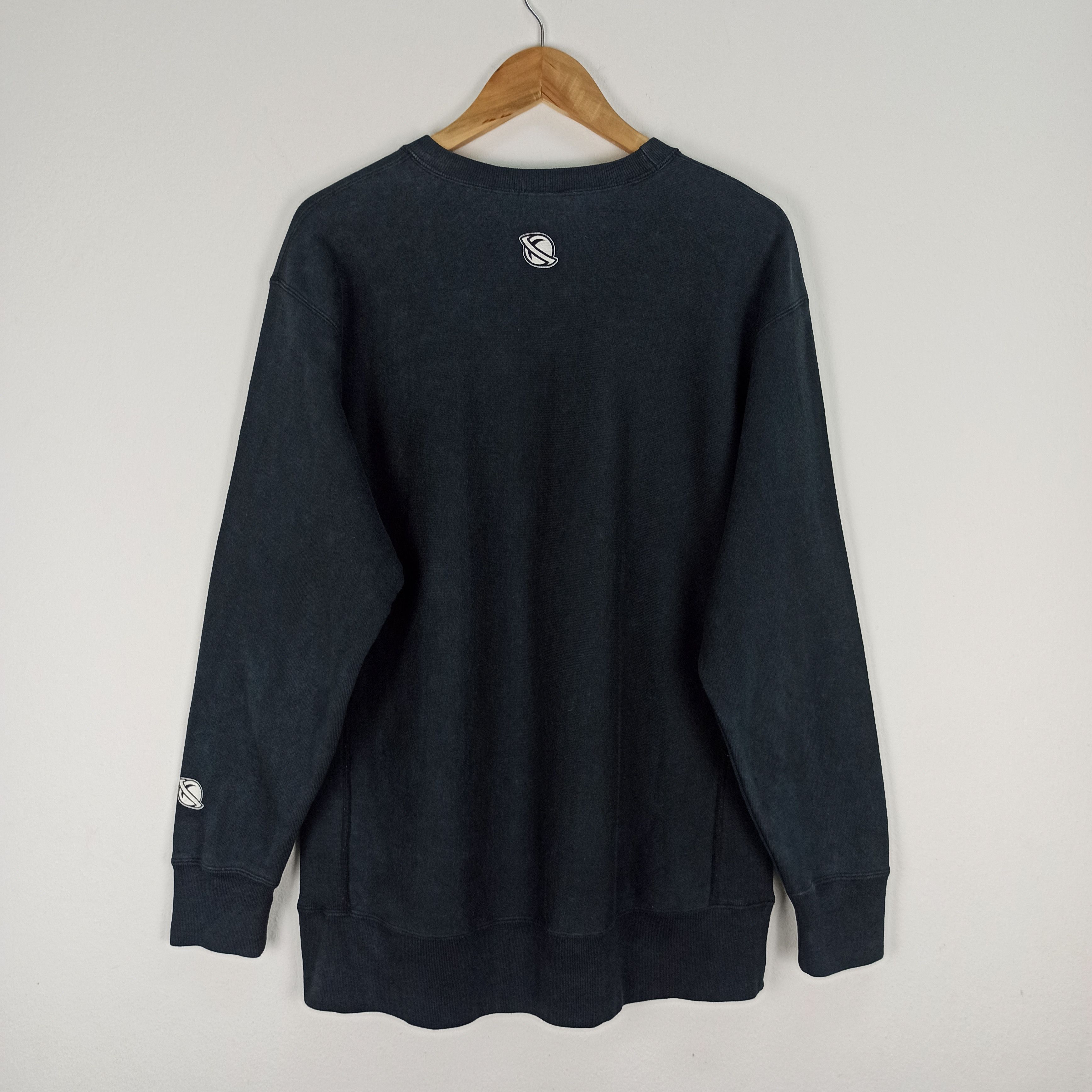 Lost Enterprises Vintage LOST ENTERPRISES Sweatshirt Nice Faded Black Size US L / EU 52-54 / 3 - 6 Thumbnail