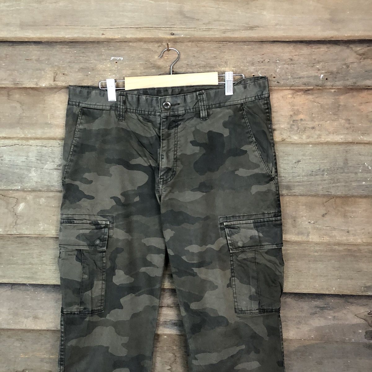 Japanese Brand Uniqlo Green Military Cargo Multipocket Pants #6741 Size US 33 - 2 Thumbnail
