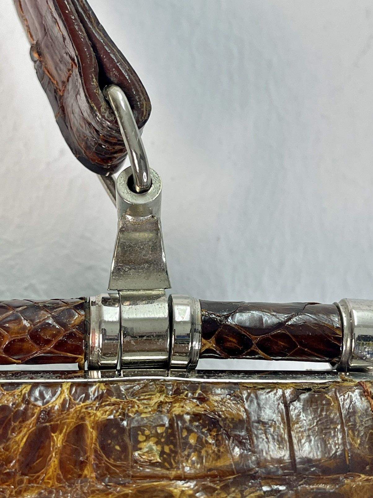 Genuine Leather × Handmade × Vintage 🔥1960'S-70'S 2-TONE HORNBACK CROCODILE SKIN CLUTCH HANDBAG Size ONE SIZE - 6 Thumbnail
