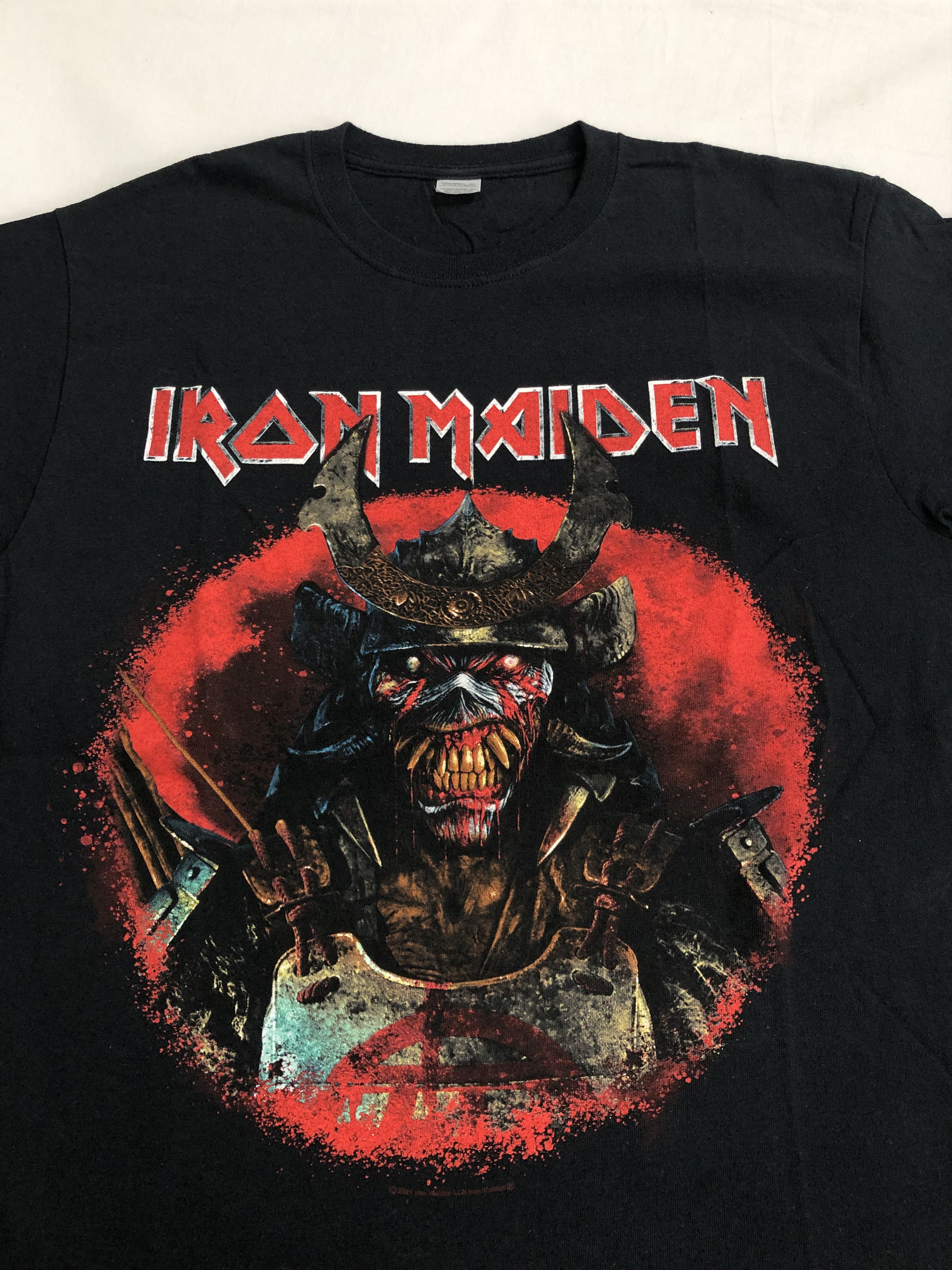 Band Tees Vintage 2021 Iron Maiden (Judas Priest Black Sabbath AC/DC) Size US M / EU 48-50 / 2 - 2 Thumbnail