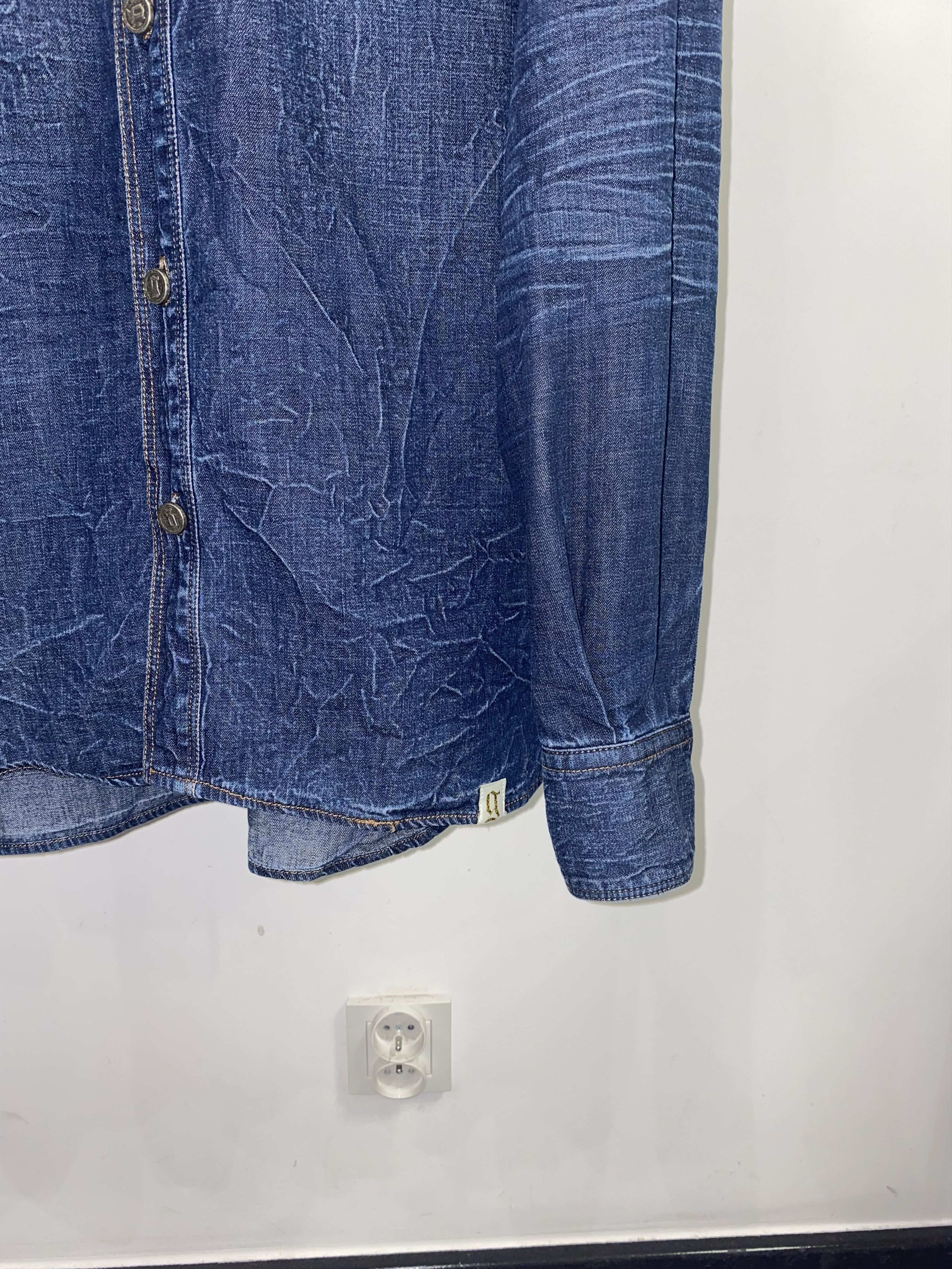 John Galliano Galliano Hand Embroidered Denim Button Up Shirt Size US S / EU 44-46 / 1 - 3 Thumbnail