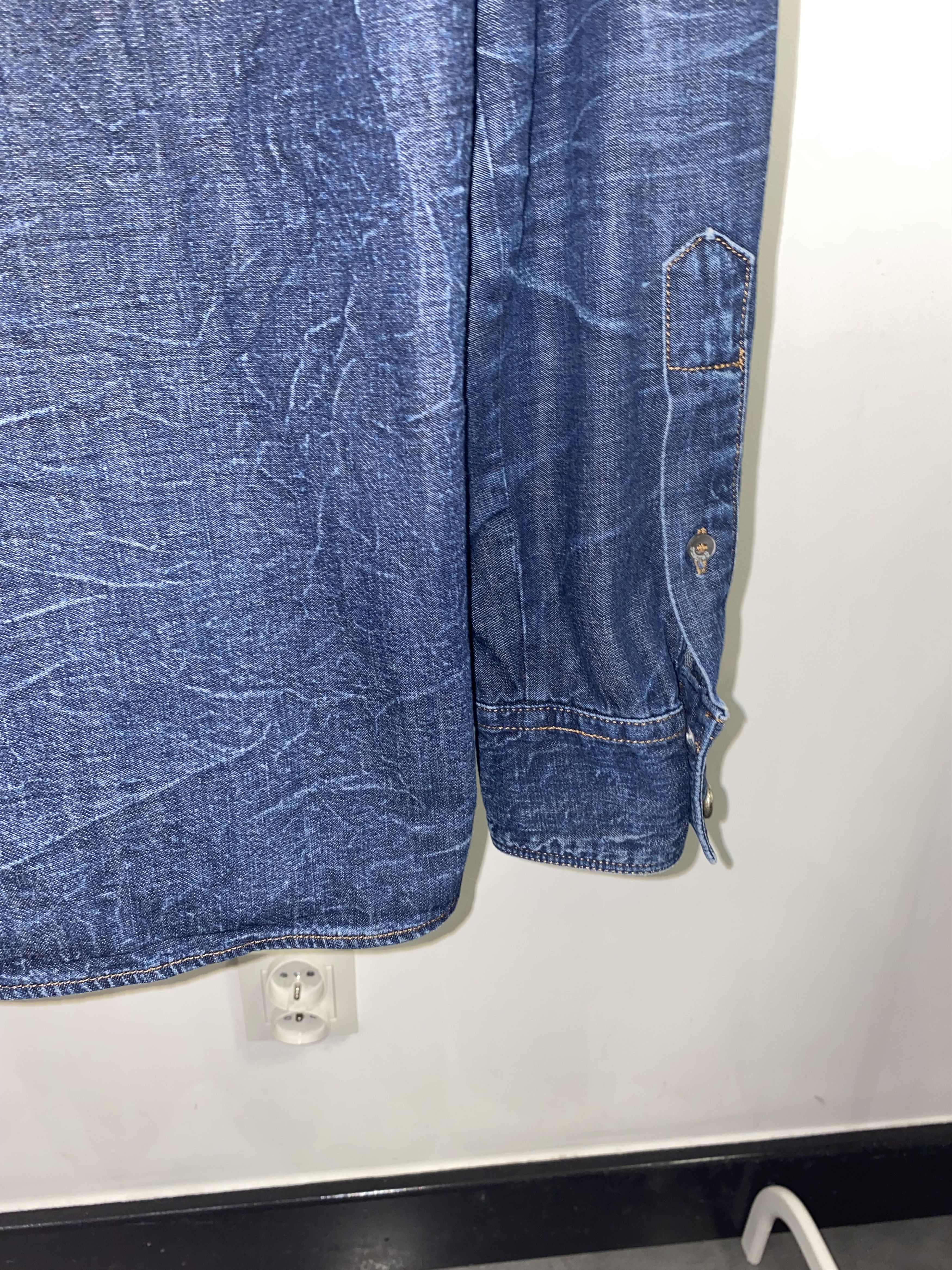 John Galliano Galliano Hand Embroidered Denim Button Up Shirt Size US S / EU 44-46 / 1 - 6 Thumbnail