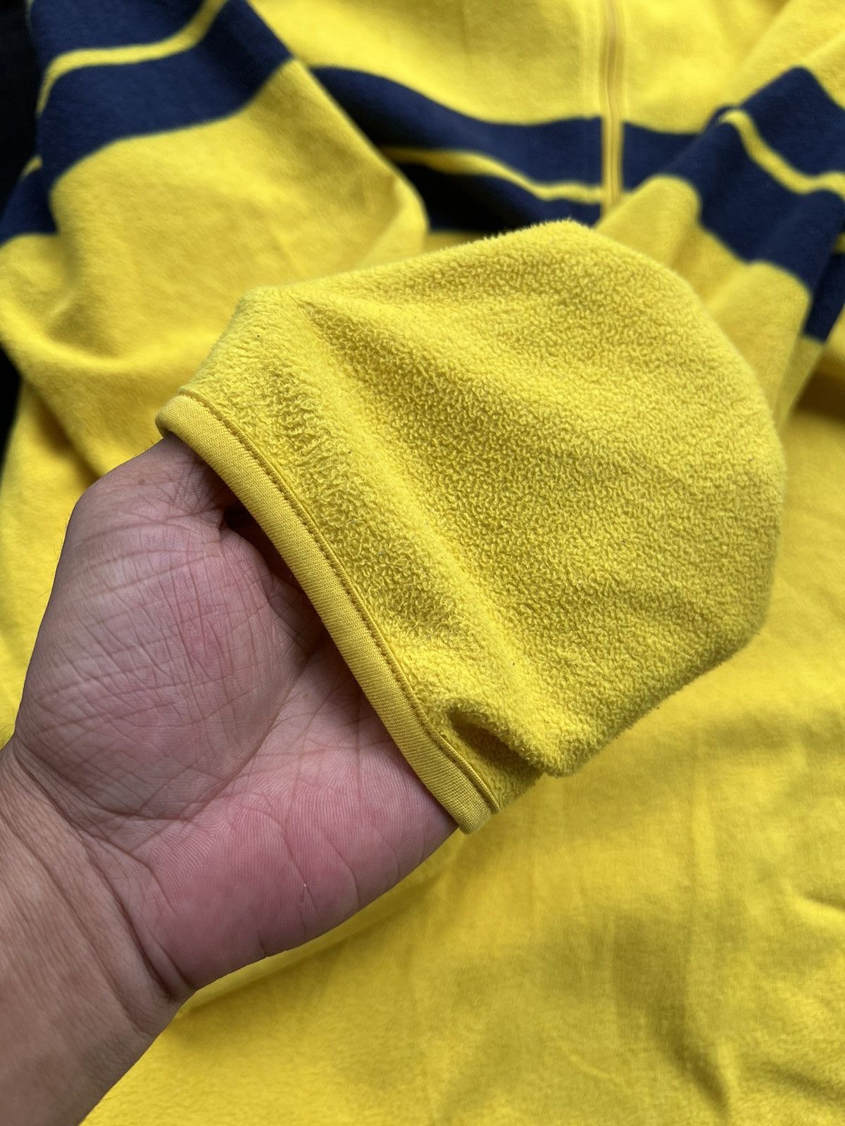 Japanese Brand × Jun Takahashi × Uniqlo VINTAGE UNIQLO HALF ZIPPER MICRO FLEECE SWEATER Size US XL / EU 56 / 4 - 13 Thumbnail